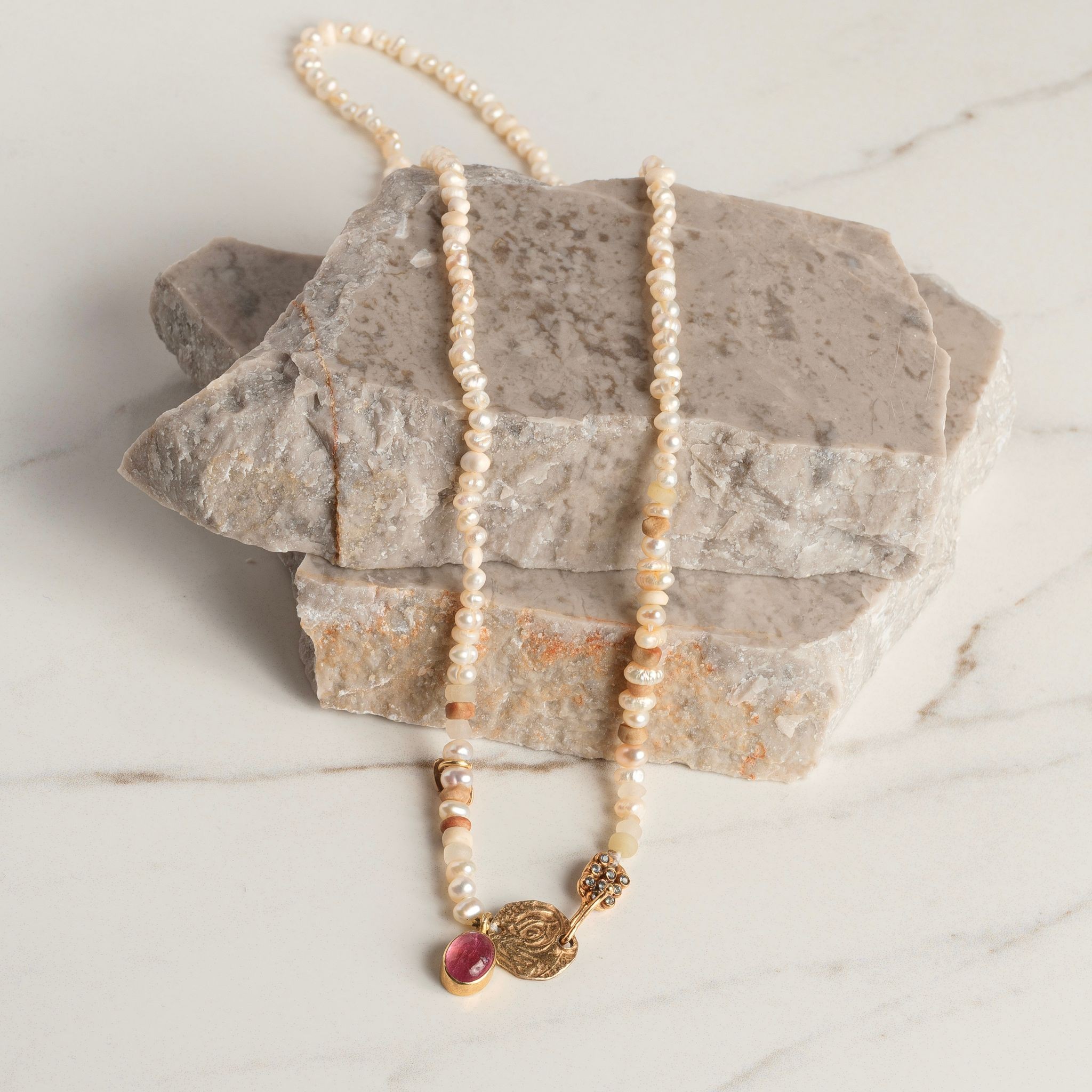 Nora Women Necklace