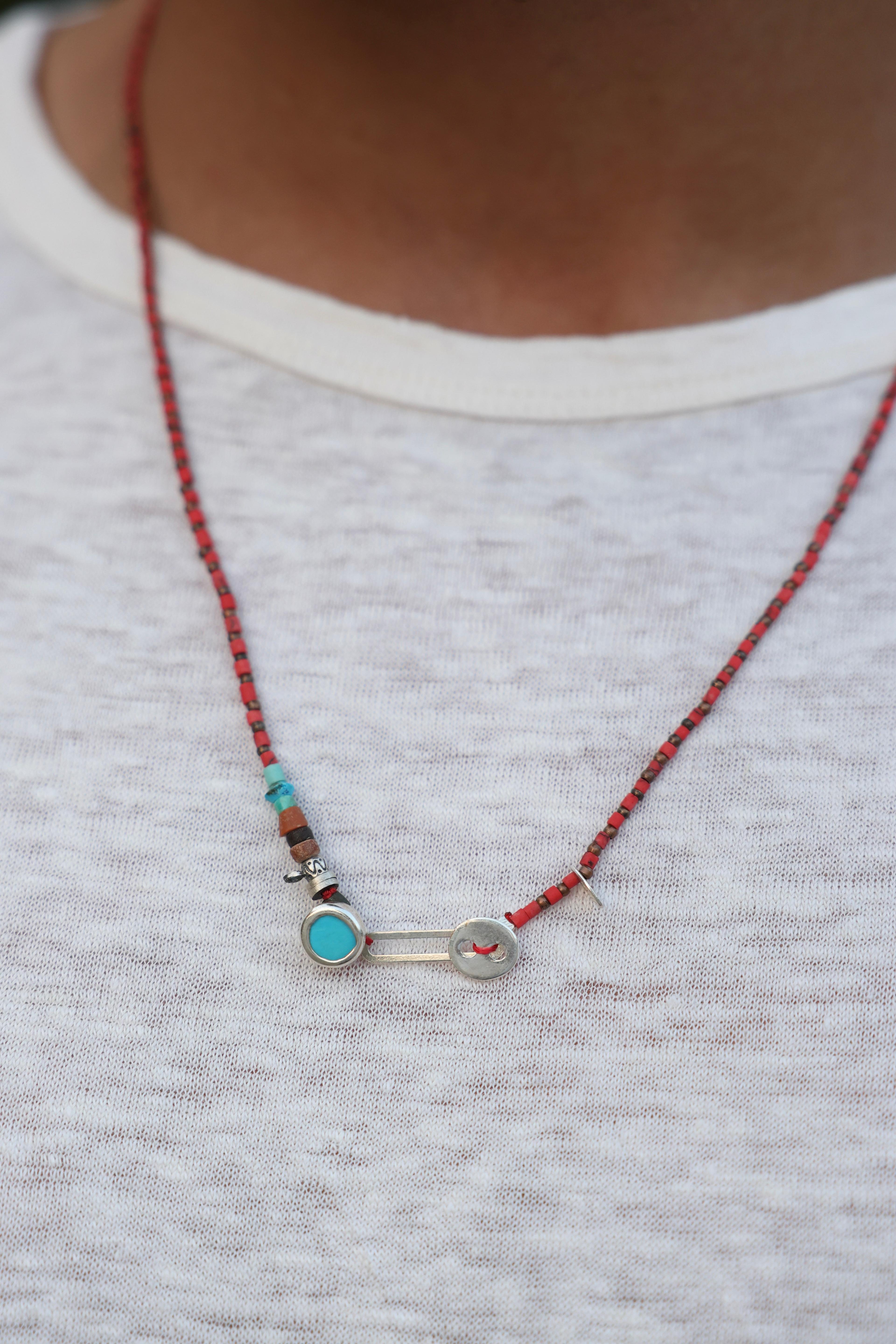 Robroy Red Unisex Kolye