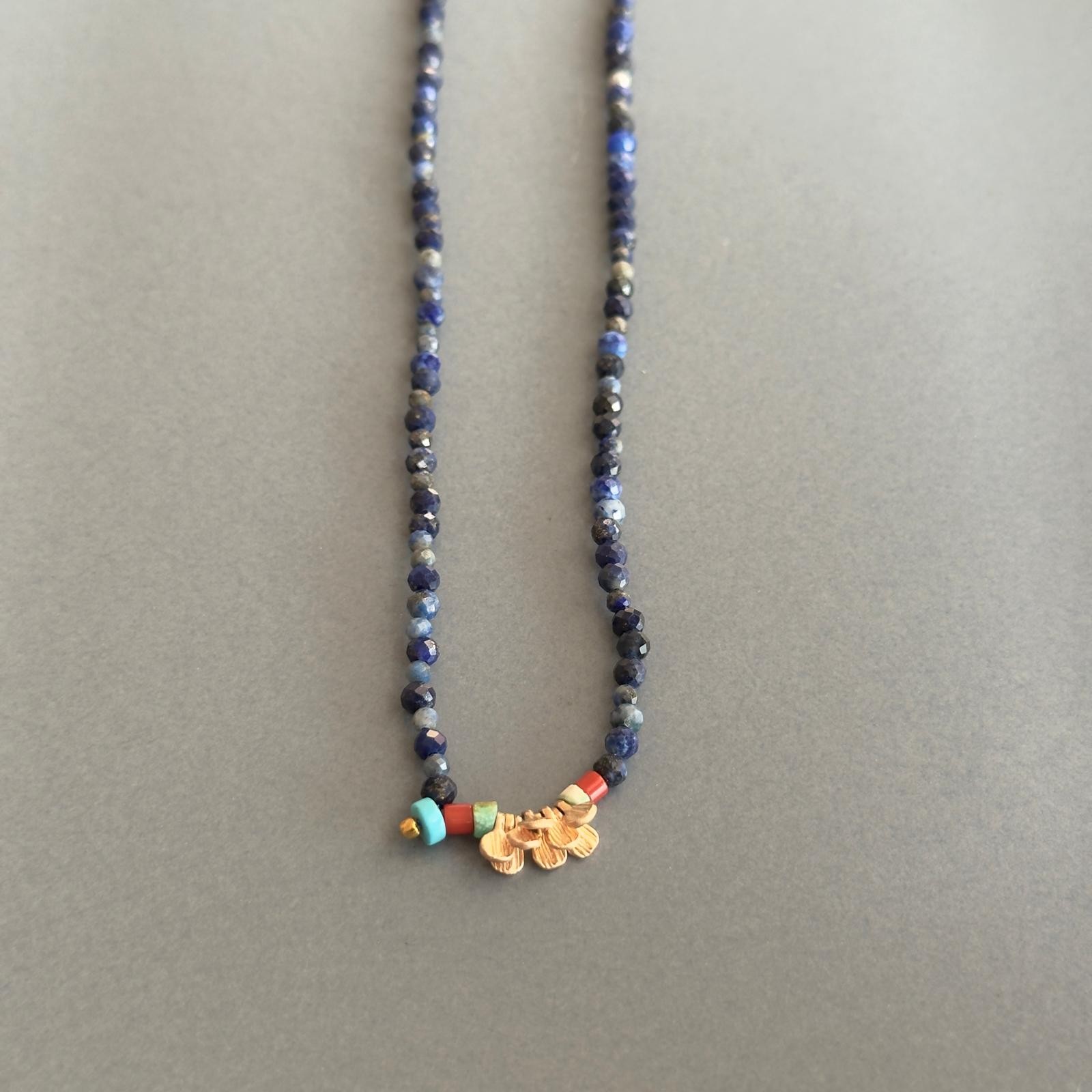 Burlesque Blue Kadın Kolye