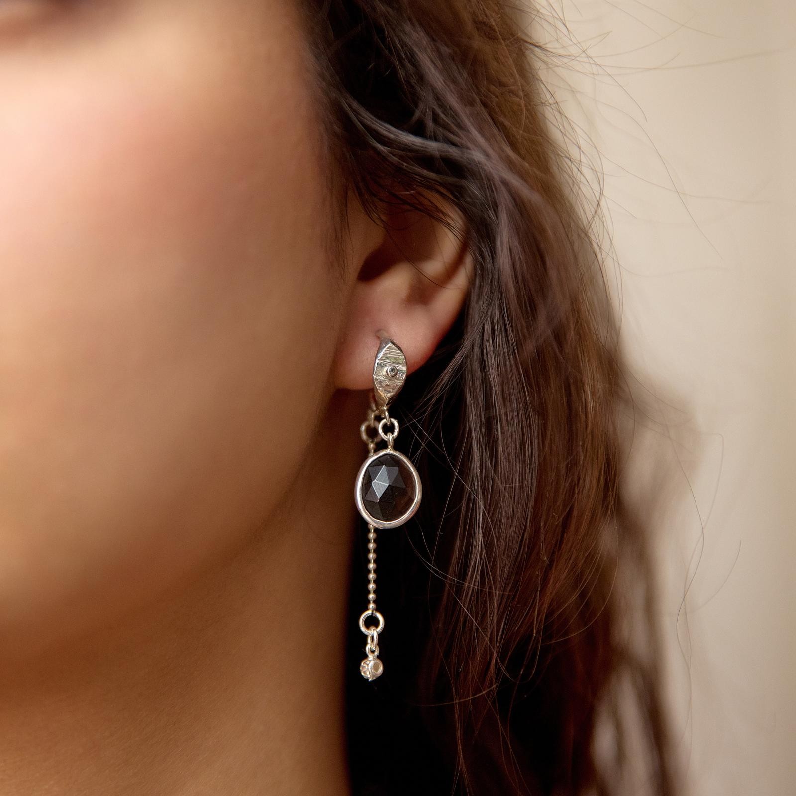 Laris Women's Earring