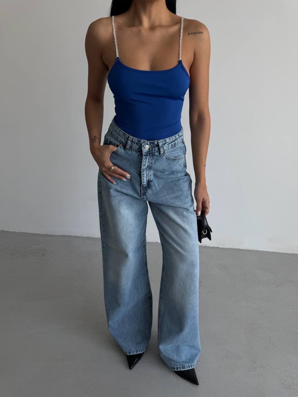 Taş Askı Detaylı Bodysuit