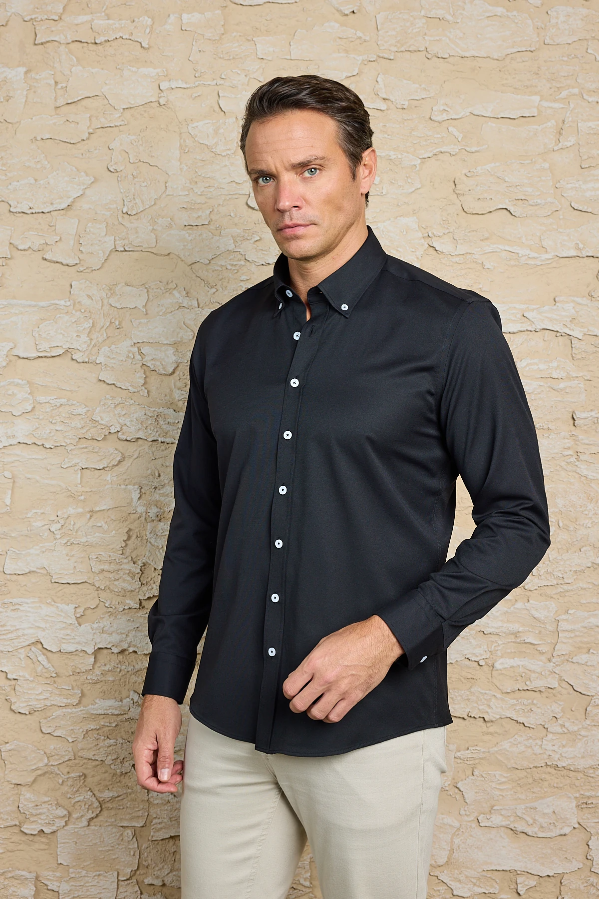 Düğmeli Yaka Oxford Likralı Slim Fit Erkek Gömlek - Siyah