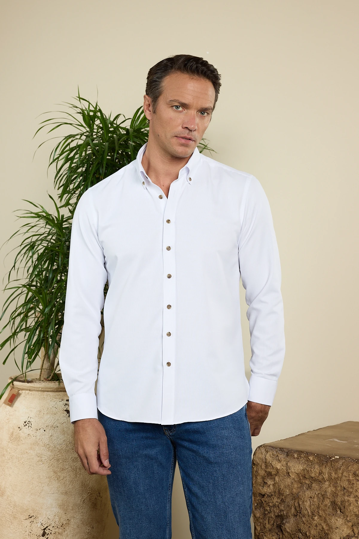 Kadife Görünümlü Pamuklu Slim Fit Erkek Gömlek - Beyaz