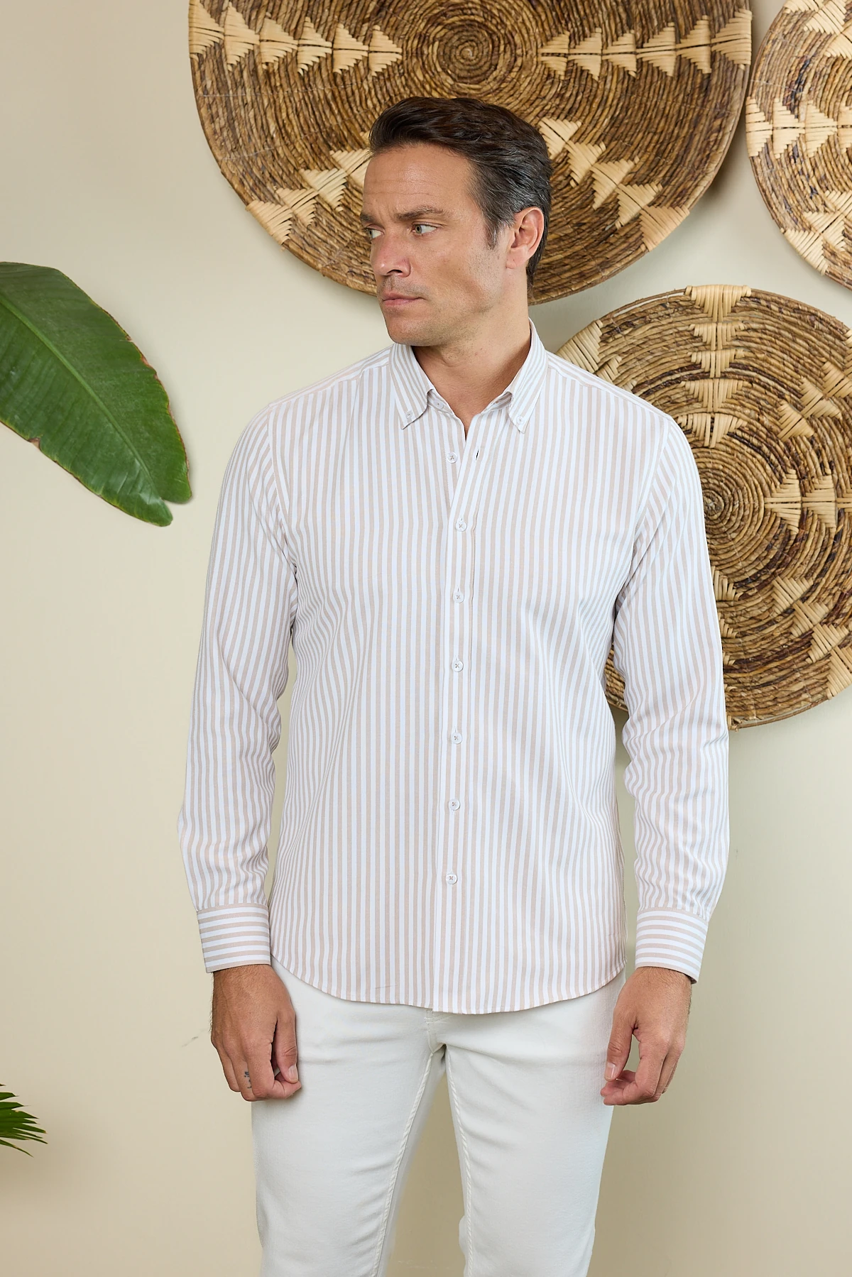 Çizgili Yaka Düğmeli Slim Fit Erkek Gömlek