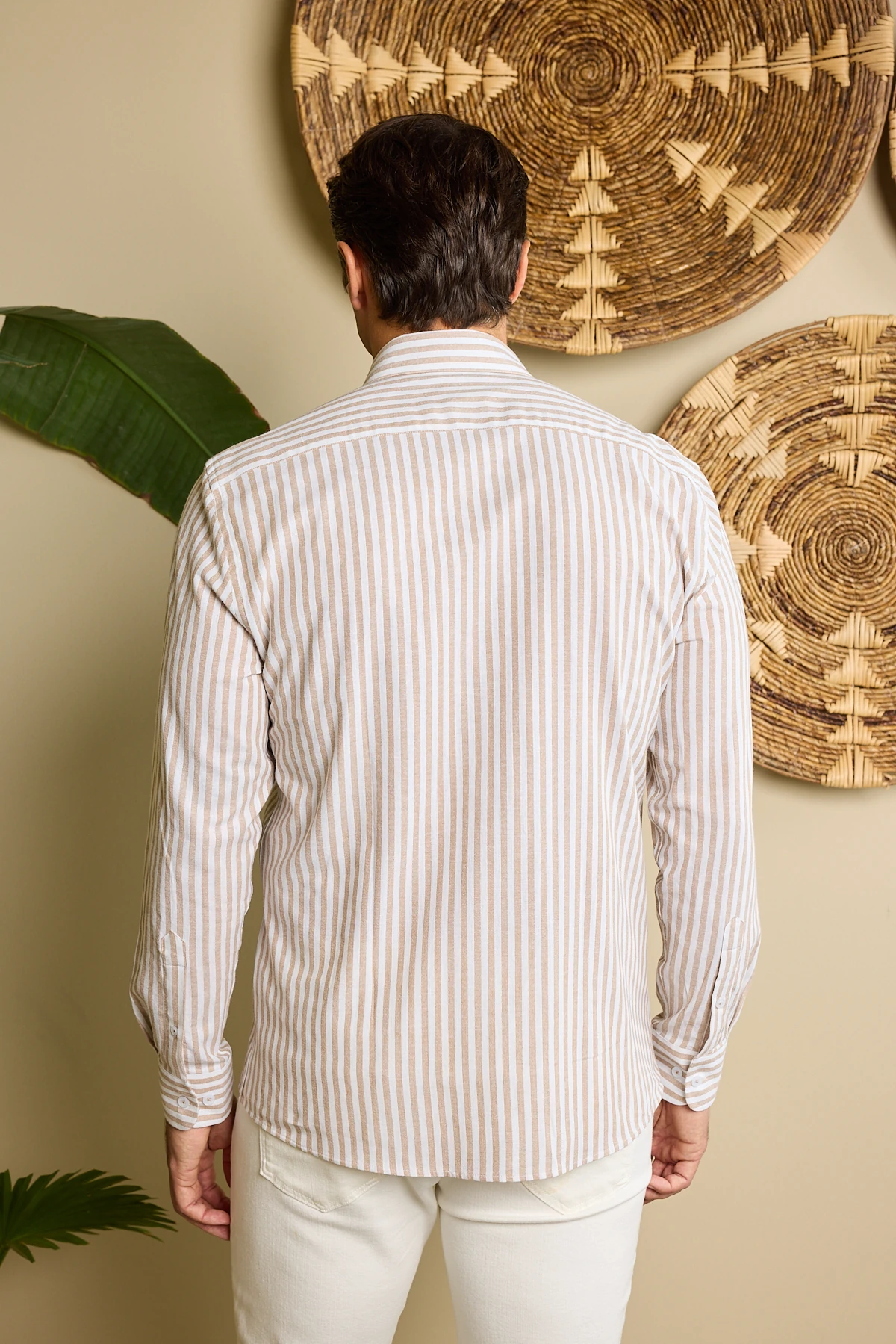 Yaka Düğmeli Çizgili Keten Görünümlü Slim Fit Erkek Gömlek