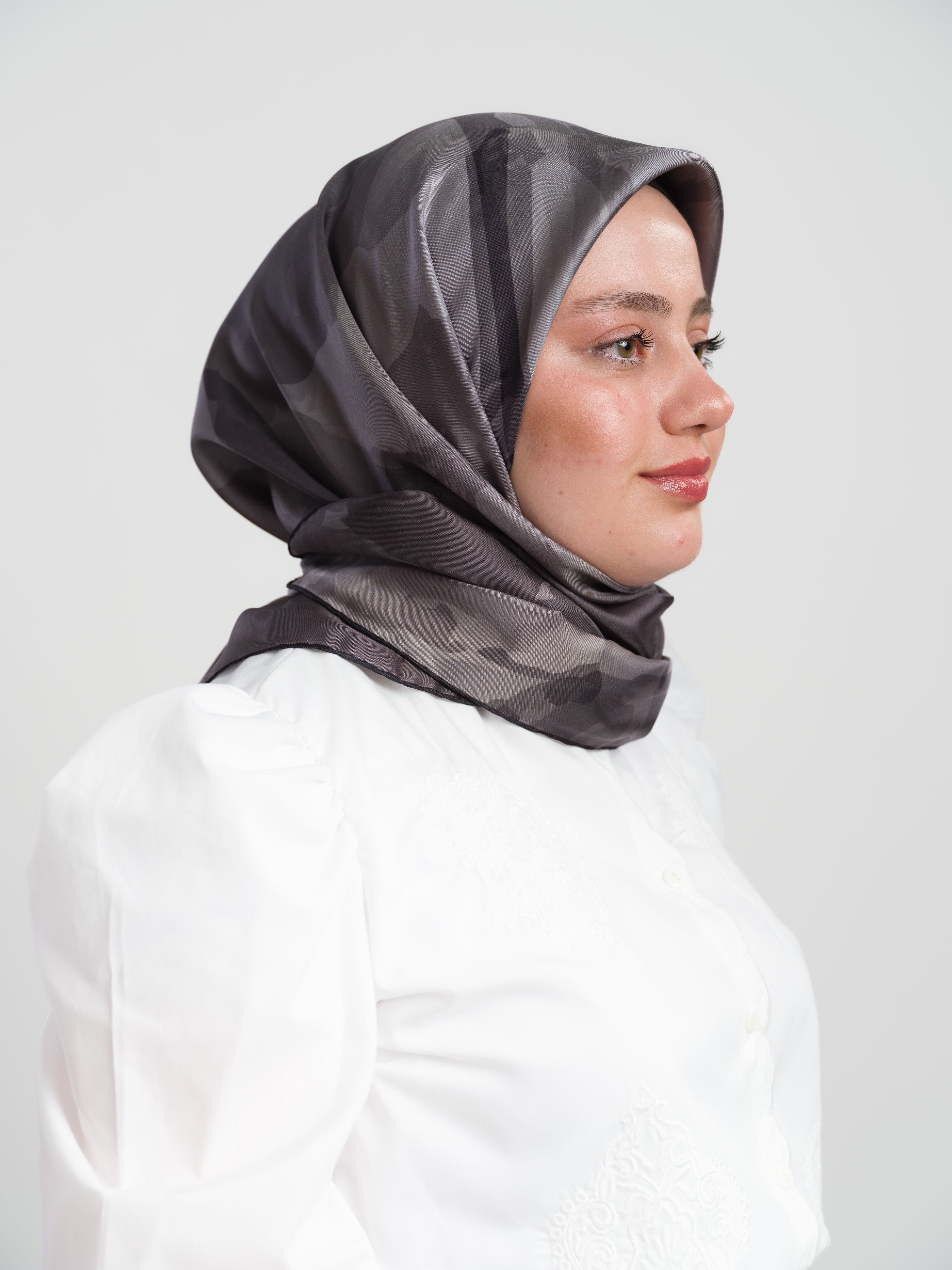 %100 Twill İpek Eşarp
