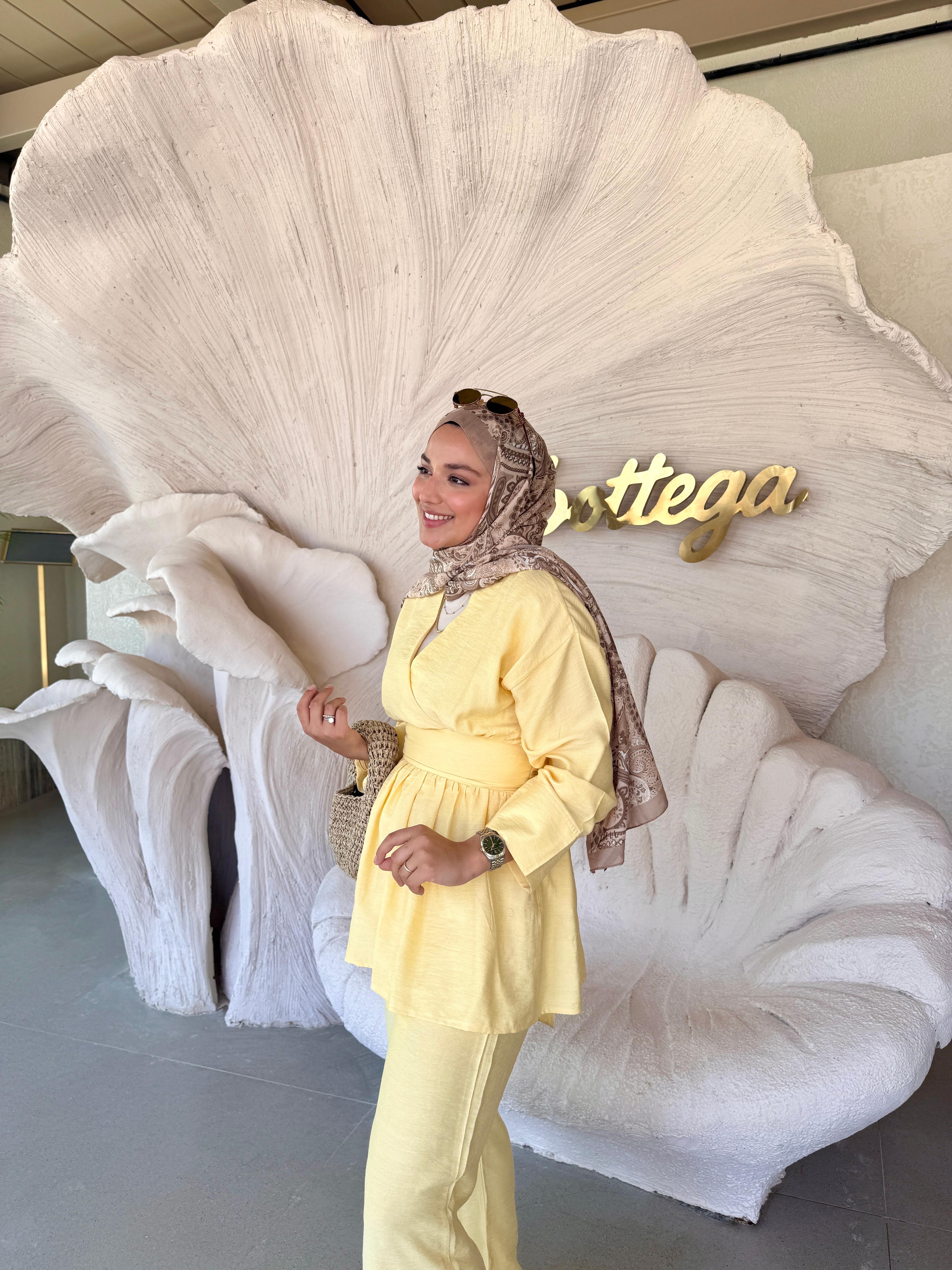 Emily Takım - Butteryellow 