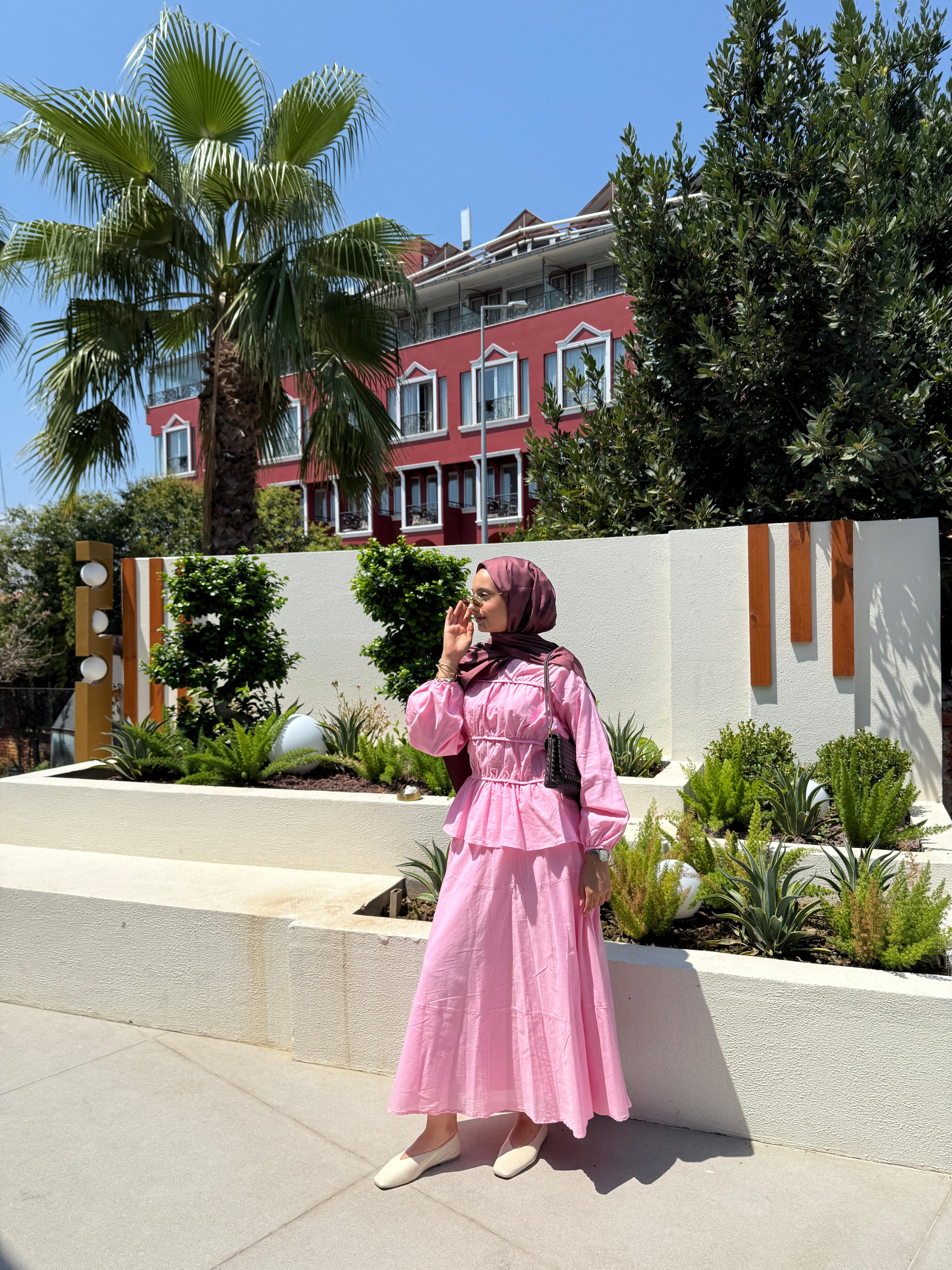 Perla Pembe İkili Etekli Takım 