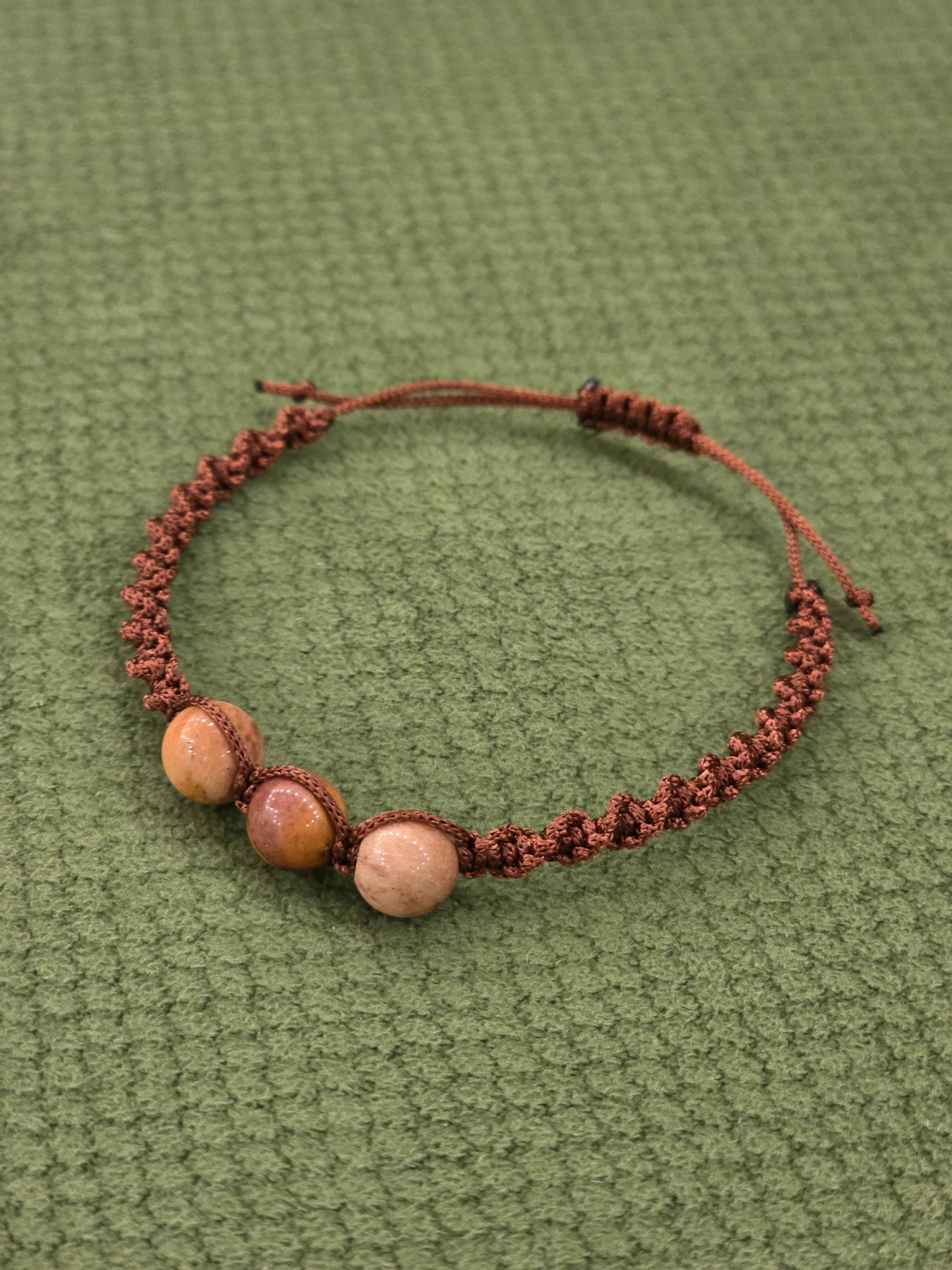 Fossil Agate Aura Macrame