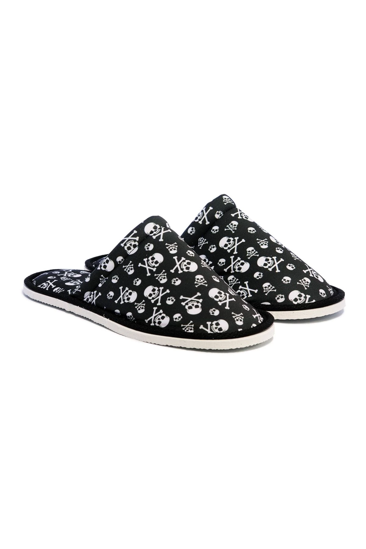 Erkek Siyah Kurukafa Desenli Yumuşak Tabanlı Ev Terlik