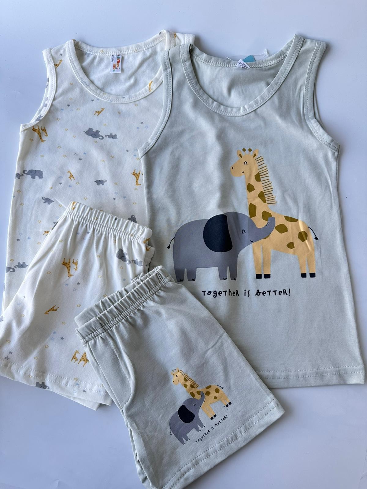 Erkek Çocuk 2'li Model Fil Zürafa Desenli Atlet Boxer Takım