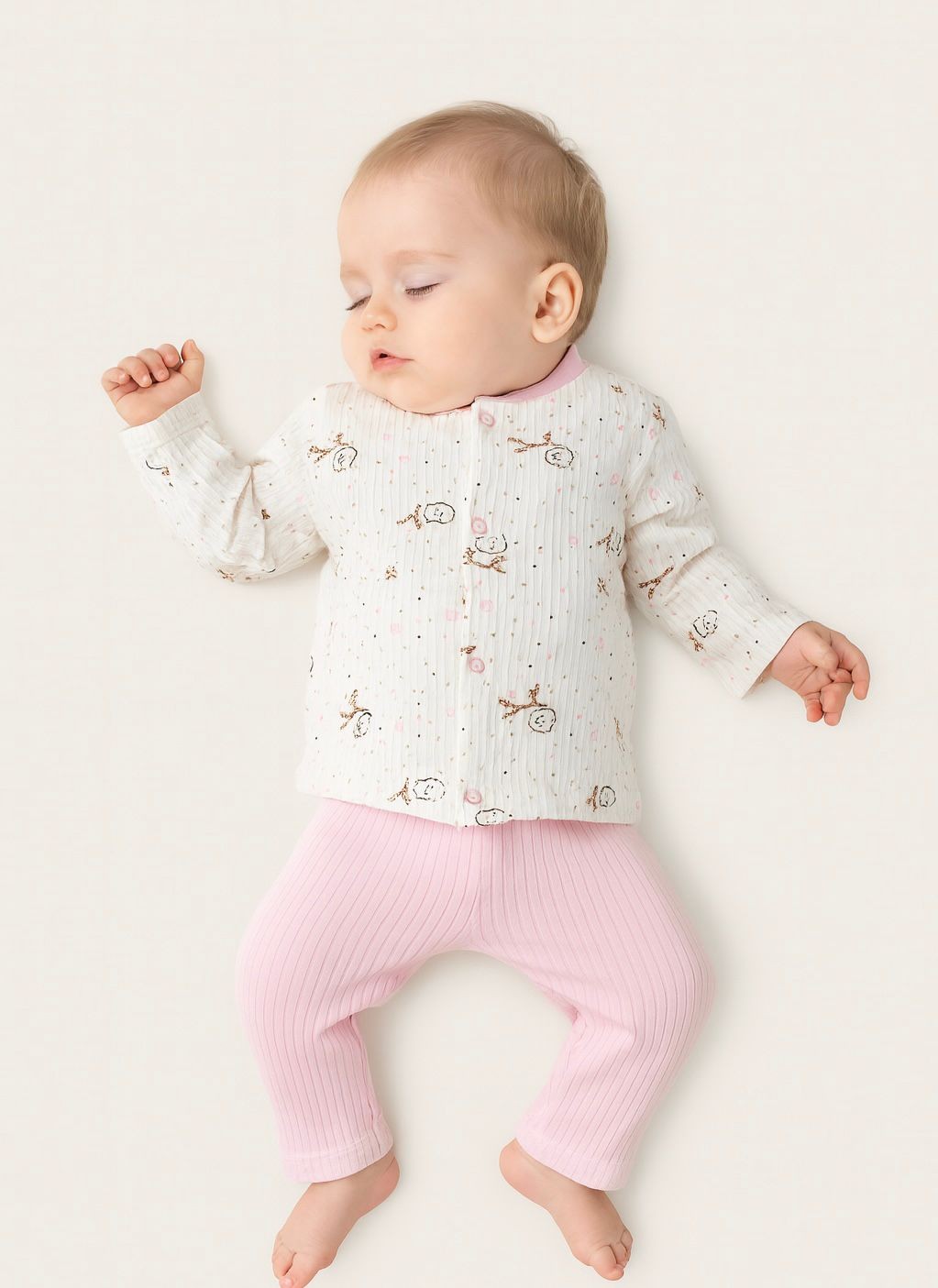 Esnek Fitilli Önden Çıtçıtlı %100 Pamuk Kız Bebek Pijama Takımı