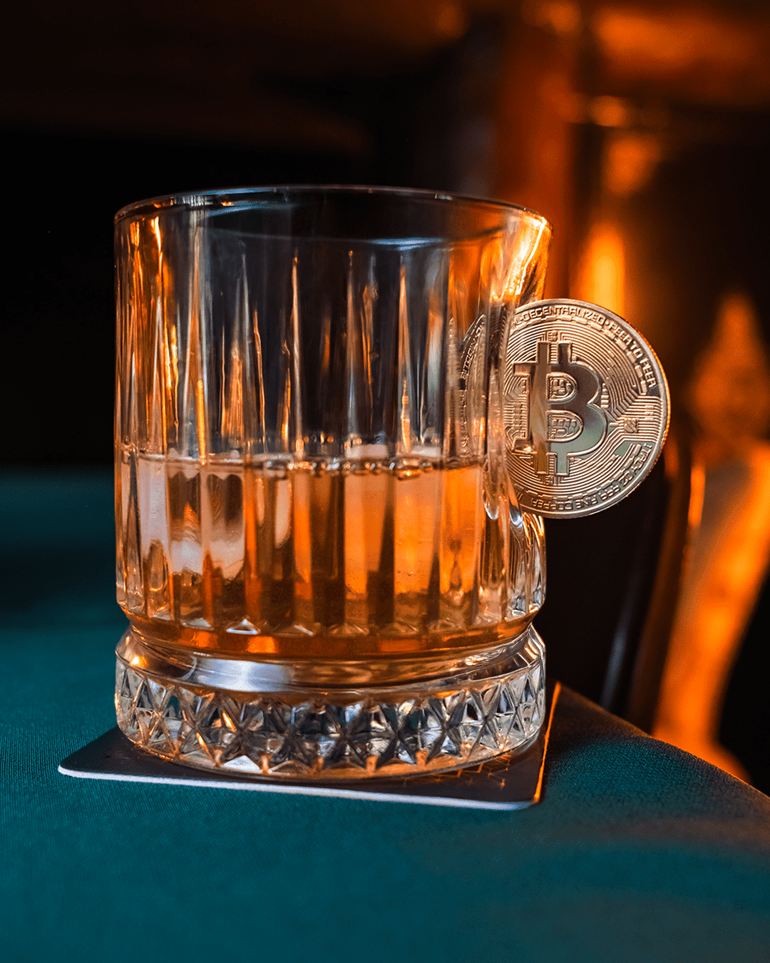 Bitcoin Madeni Para Hediyelik Özel Kristal Lüks 2’li Viski Bardağı Set 355cc