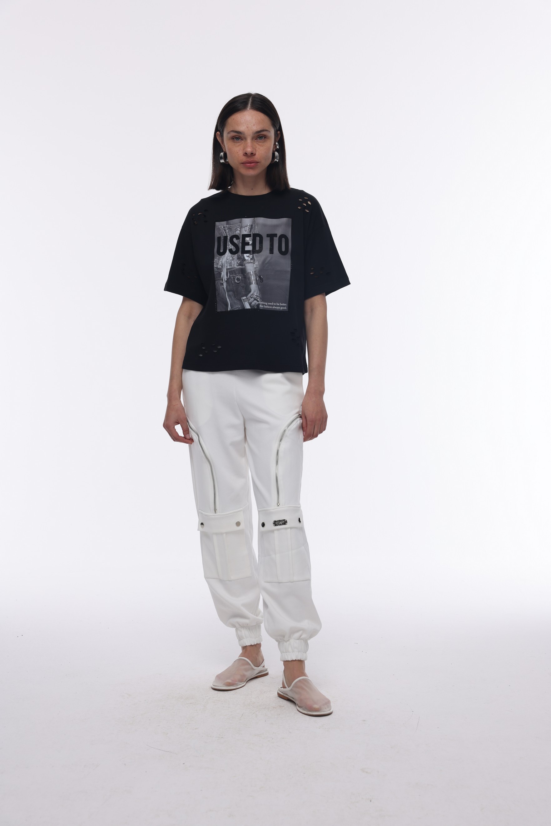 BASKILI TAŞLI TSHIRT