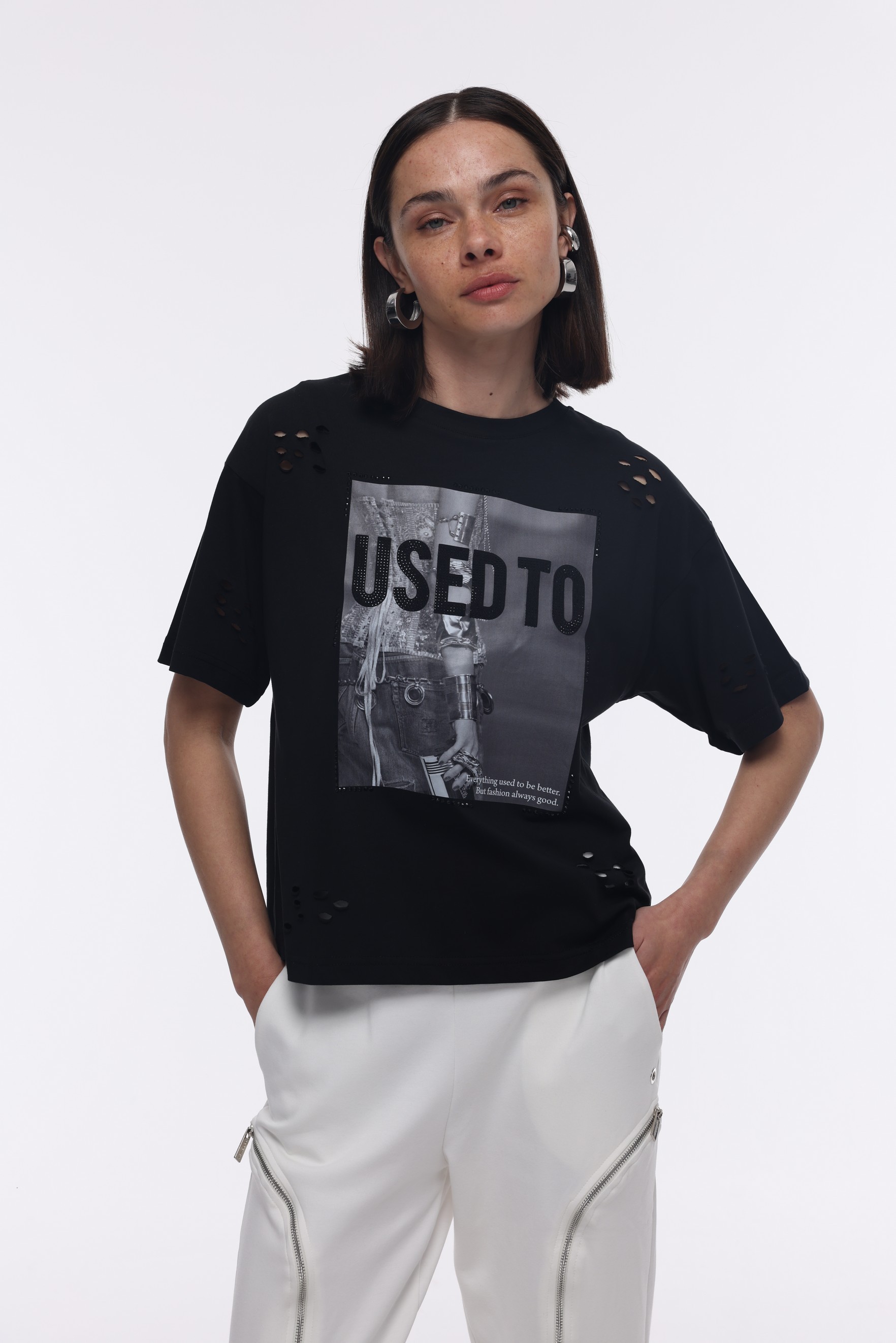 BASKILI TAŞLI TSHIRT