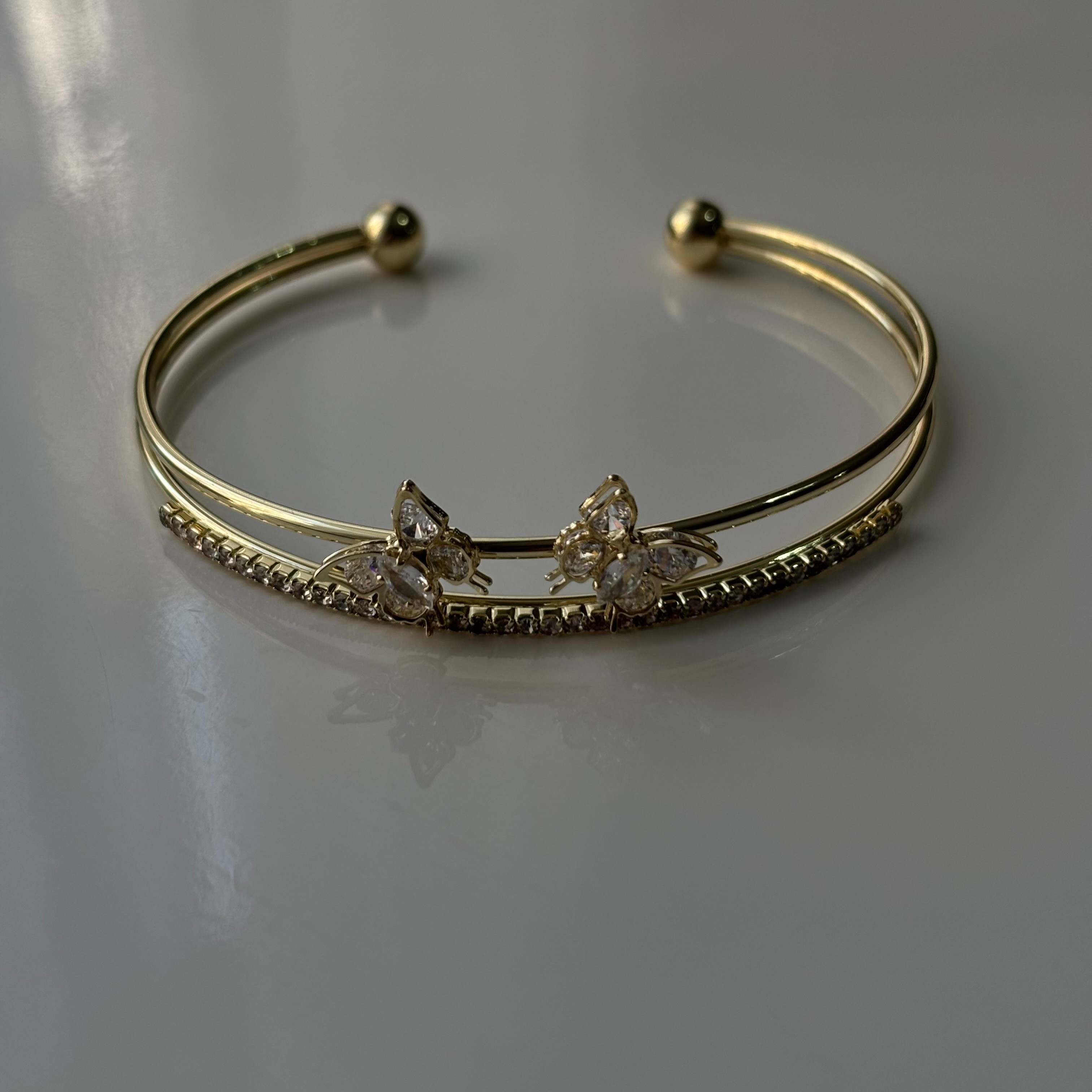 Pirinç kelepçe - kelebek taşlı - gold