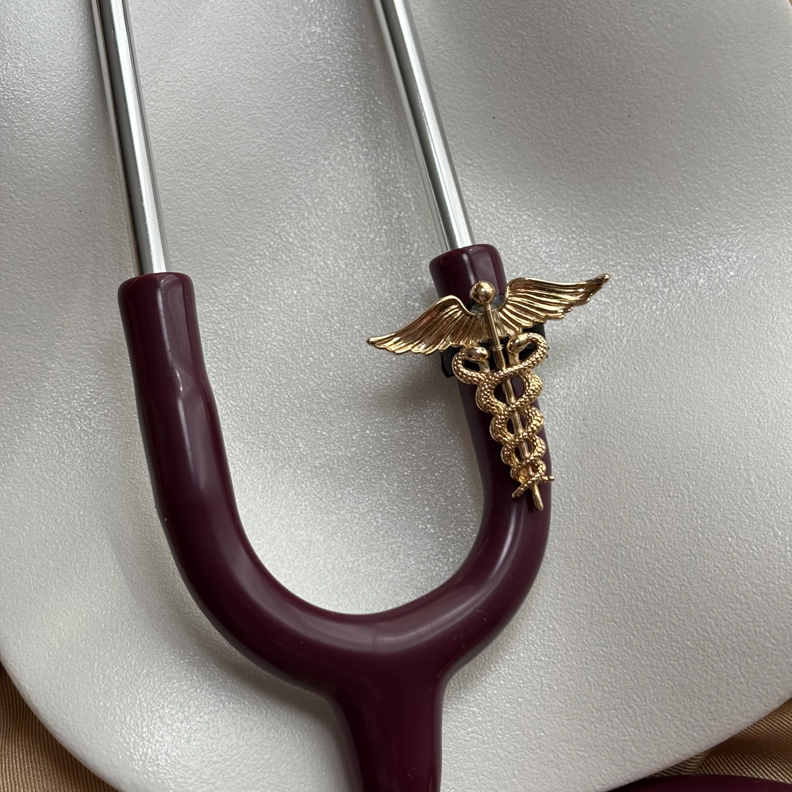 tw özel tıp sembolü