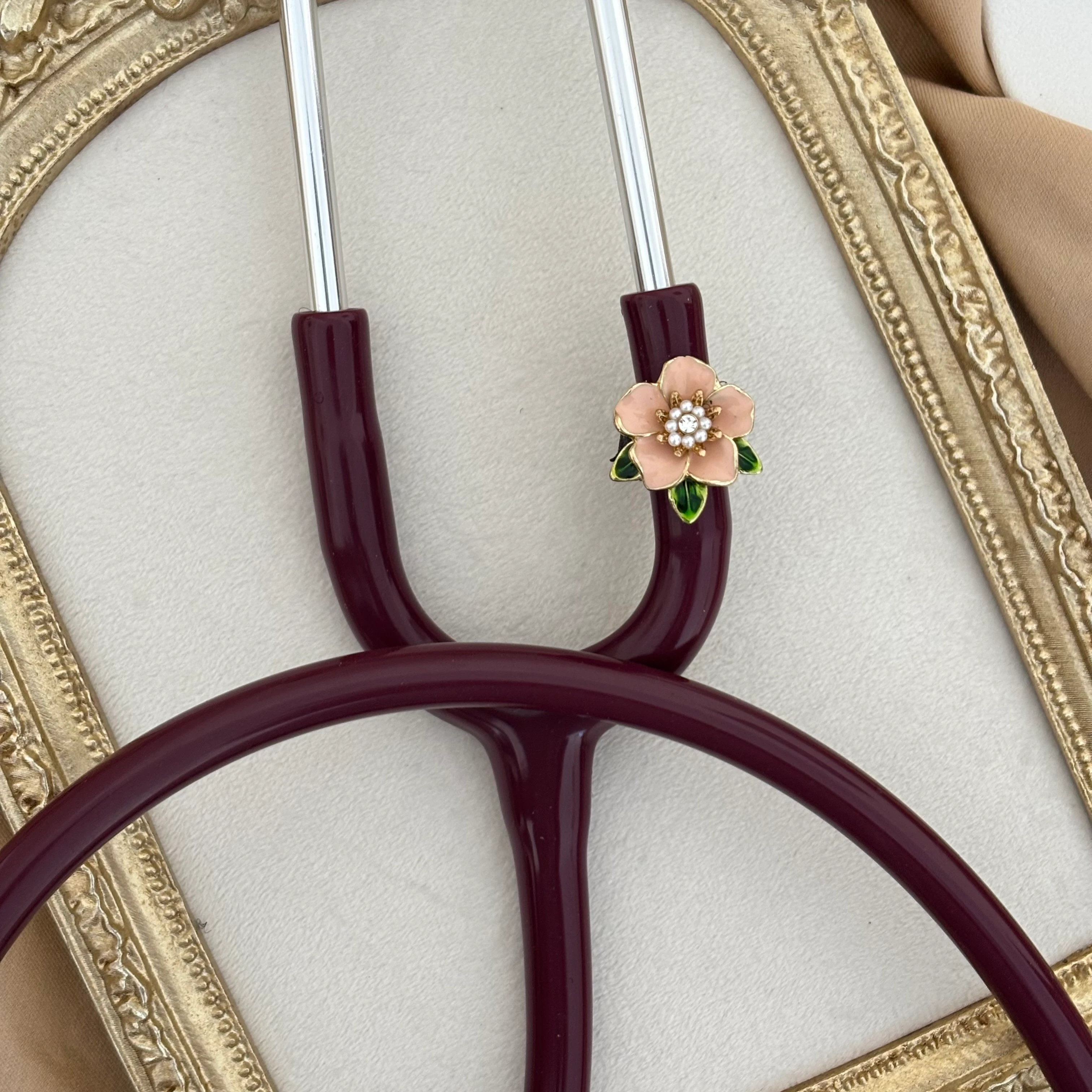 yapraklı çiçek | pembe