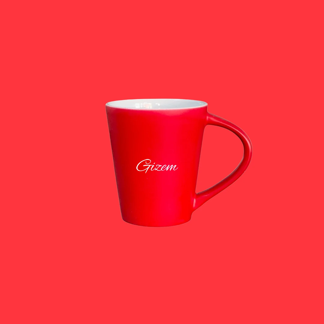 Flow Mug – Tutkunun Kıvrımı Kırmızı Seramik Kupa