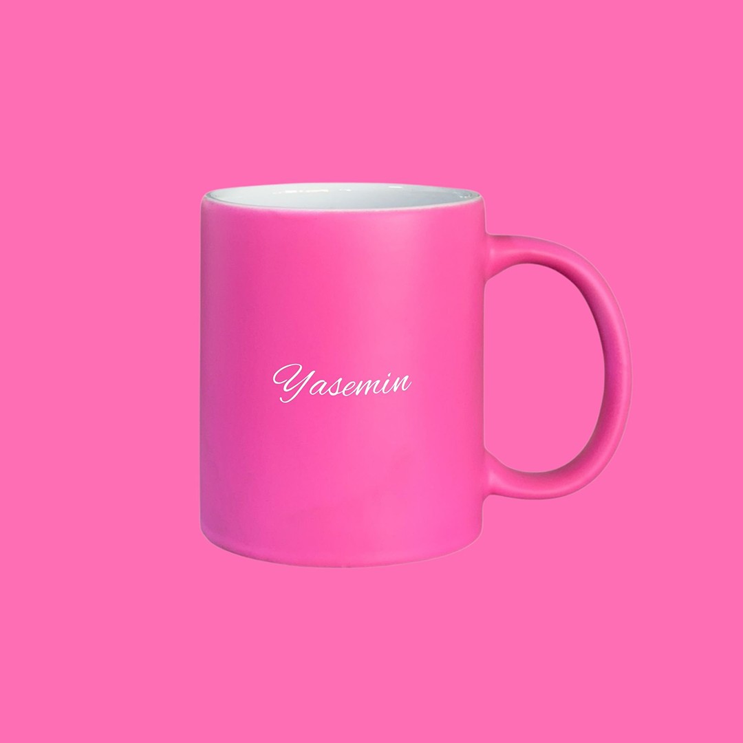 Core Mug – Fuşya Rüyası Kişiye Özel Seramik Kupa