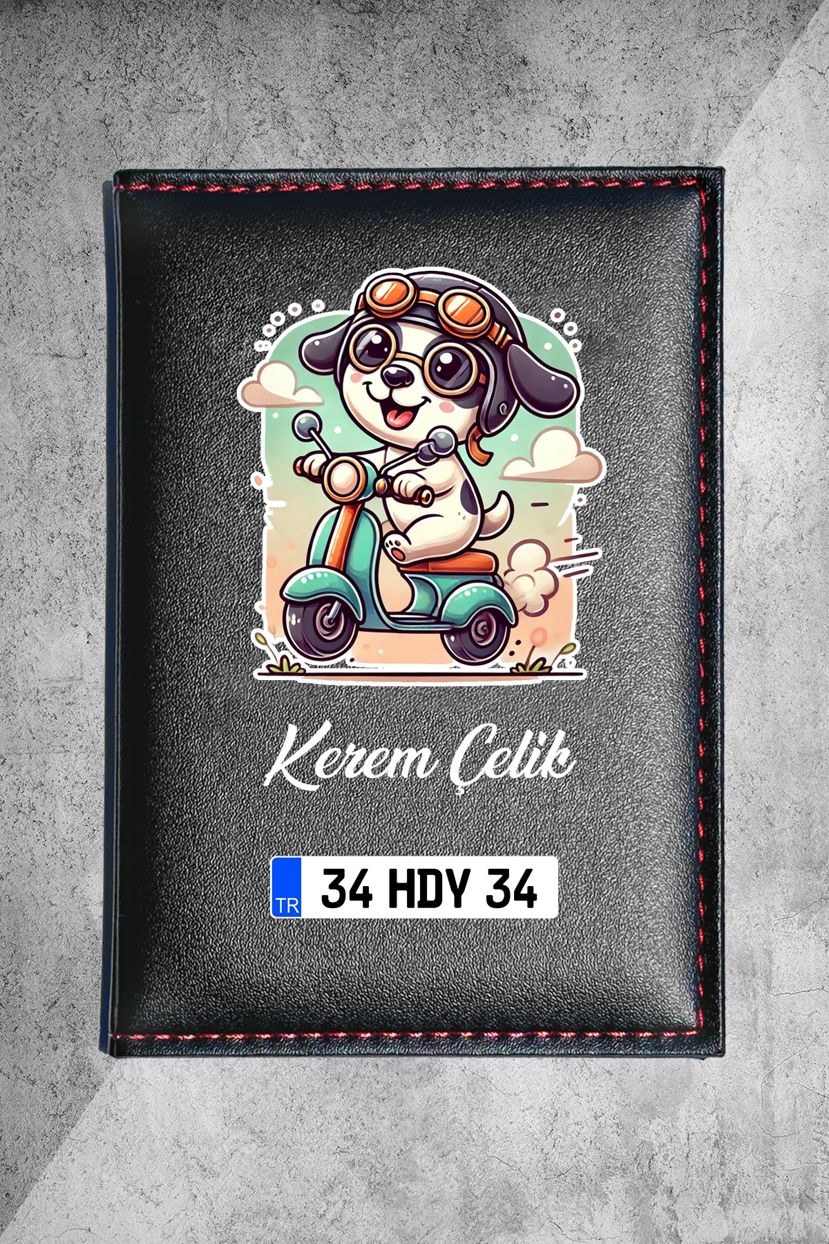 Kişiye Özel Sevimli Motorcu Köpek Tasarımlı Termo Deri Ruhsat Kabı