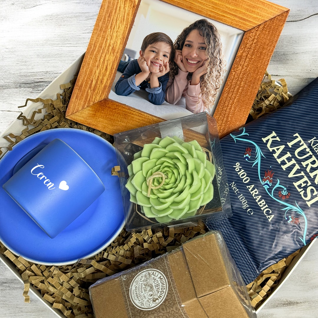 Anı Perdesi – Fotoğraflı ve İsme Özel Hediye Seti