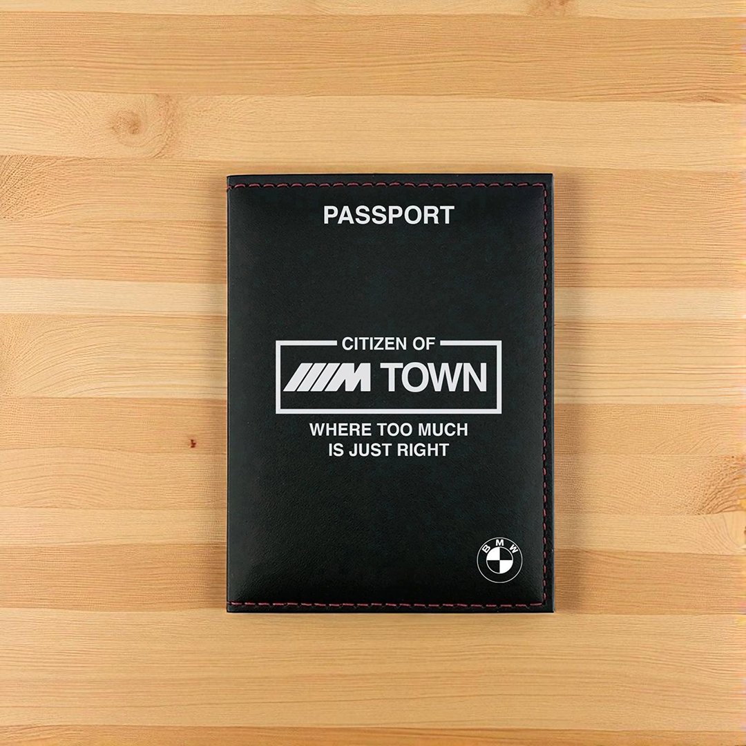 BMW M Town Temalı Deri Pasaport Kabı | Citizen of M Town Tasarımı