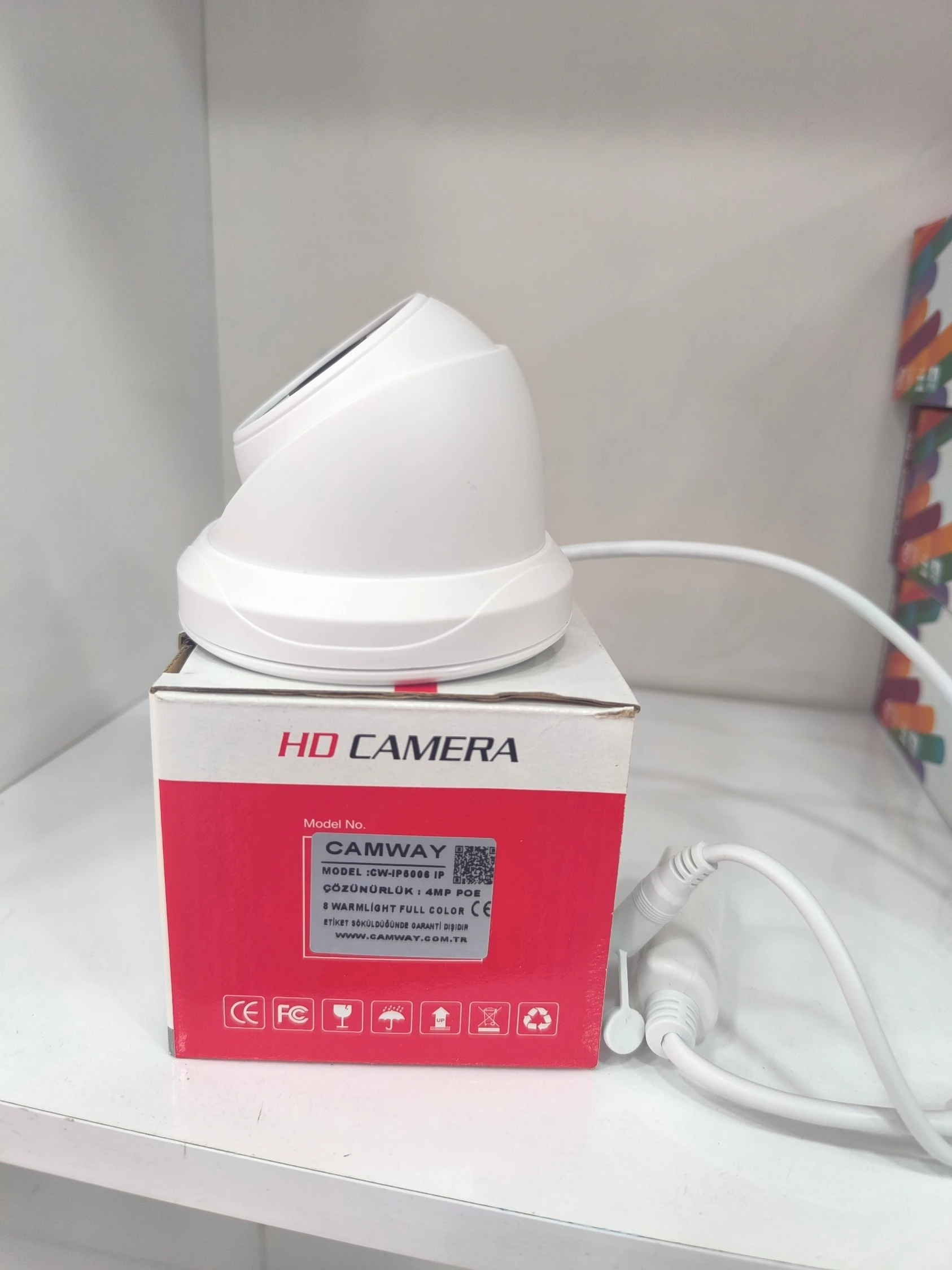 4MP IP Kamera POE li WarmLed Dome (Gece Gündüz Renkli)