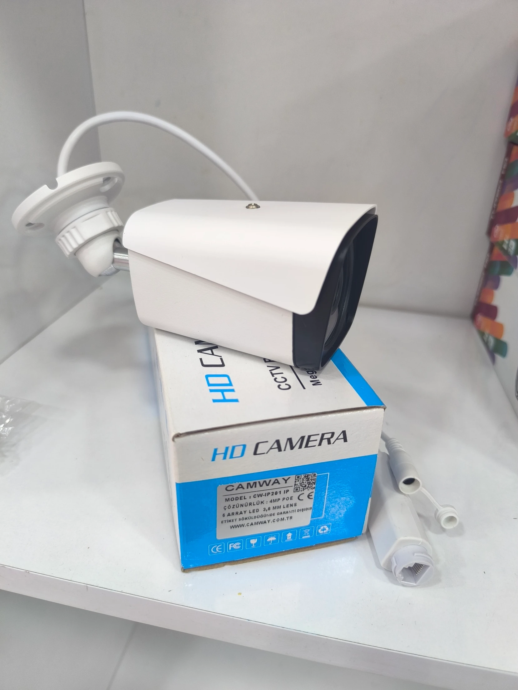 4MP IP POE li 6 Array Led Gece Görüşlü Kamera (Demir Kasa)