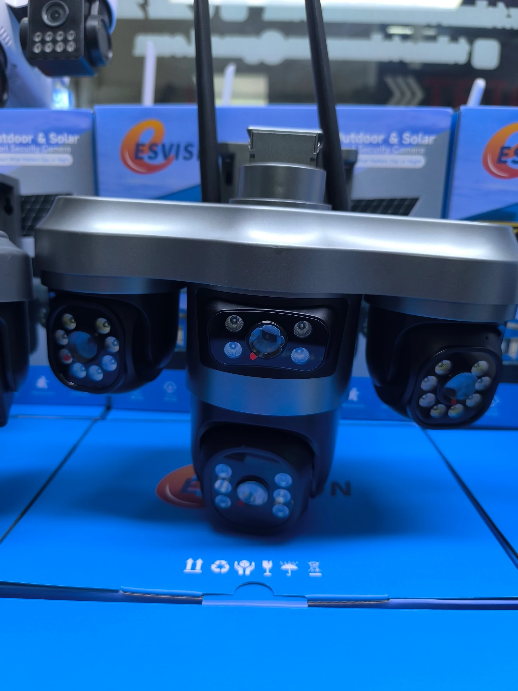 4 Kameralı Çift Solar Panelli Sim Kart ile Çalışan Alarmlı Çift Yön Sesli Solar Ultra HD Güvenlik Kamerası