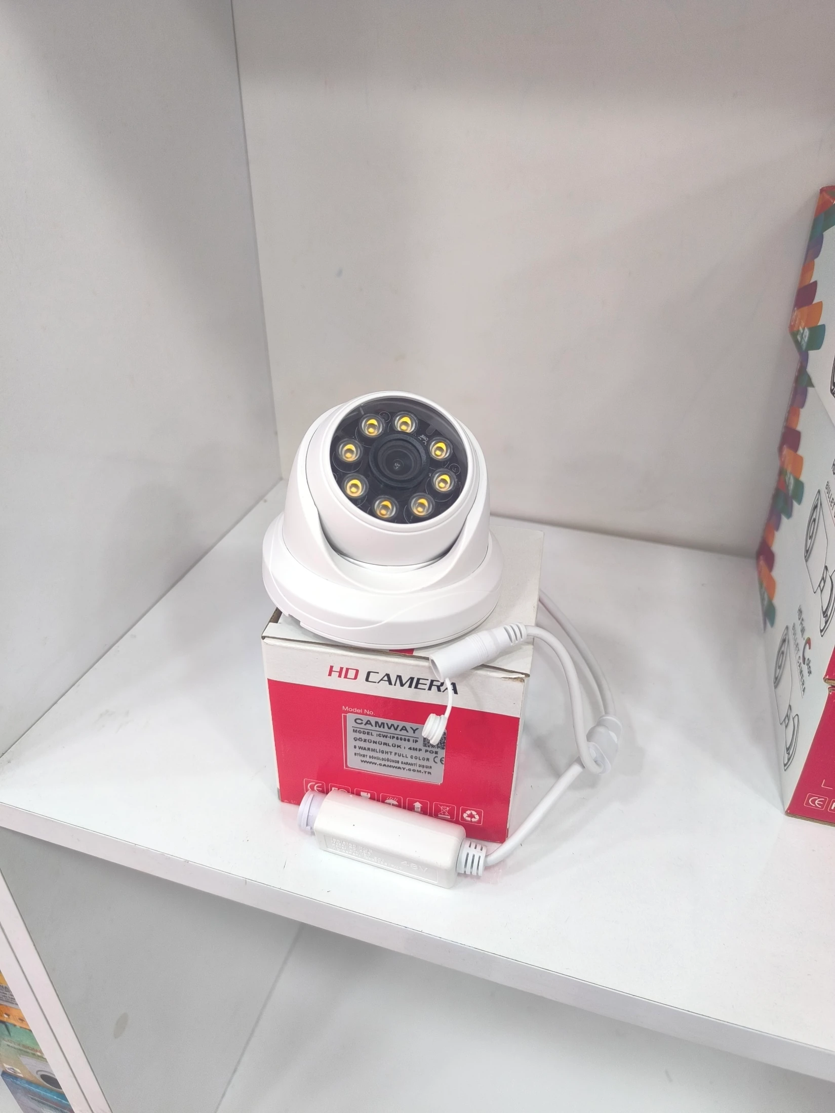 4MP IP Kamera POE li WarmLed Dome (Gece Gündüz Renkli)