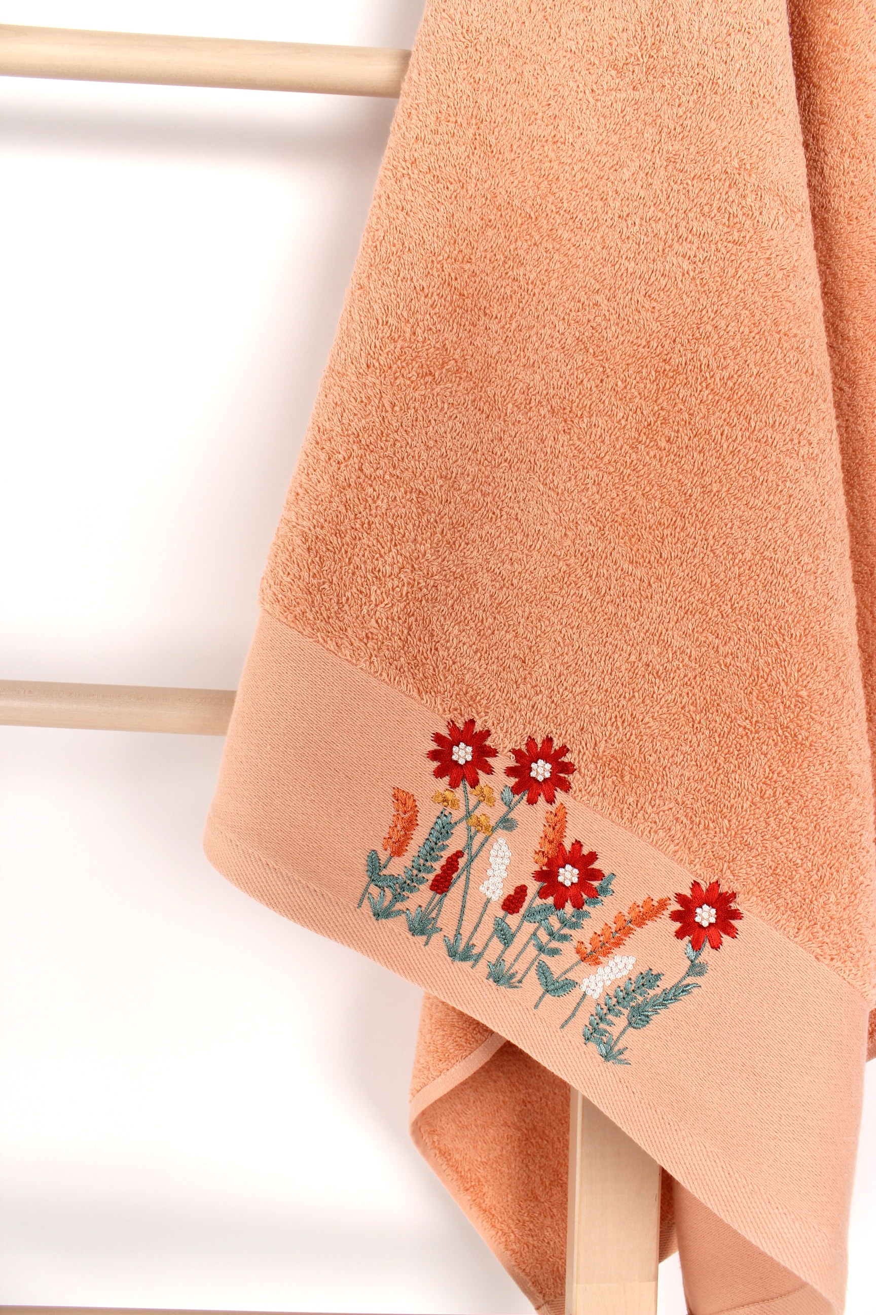 Salvia %100 Pamuklu Nakışlı  Lüks Havlu Seti | Yüz (50x100 cm) & Banyo (70x140 cm)|(2 Parça)