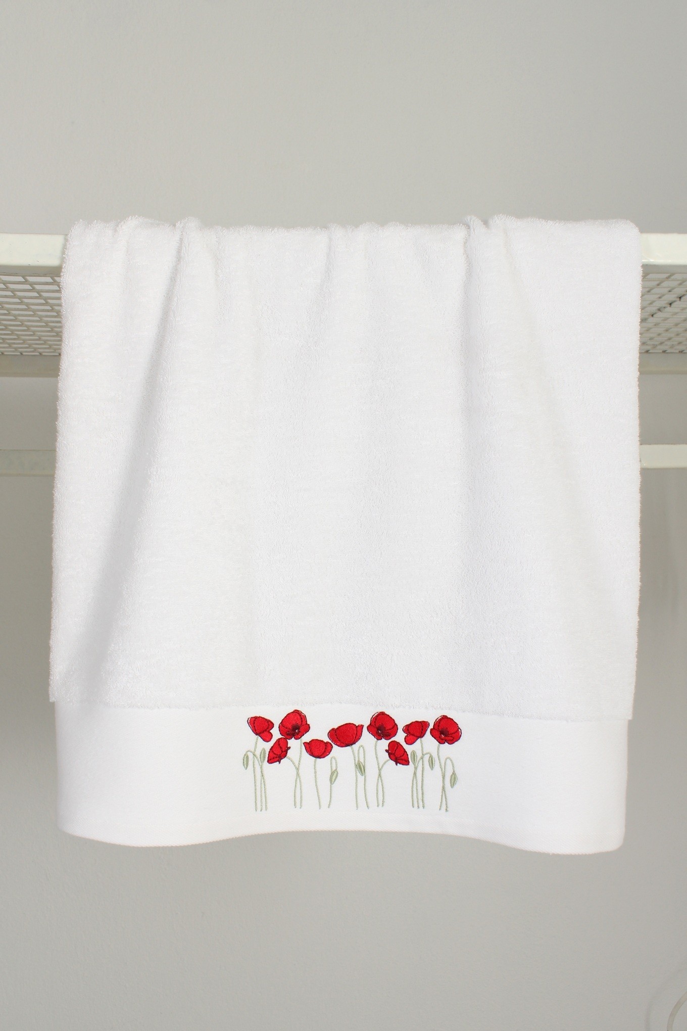 Gelincik %100 Pamuklu Nakışlı Çeyizlik Lüks Banyo Havlusu 70x140 cm - Yumuşak, Emici, Kaliteli - Banyo & Misafir Havlusu 