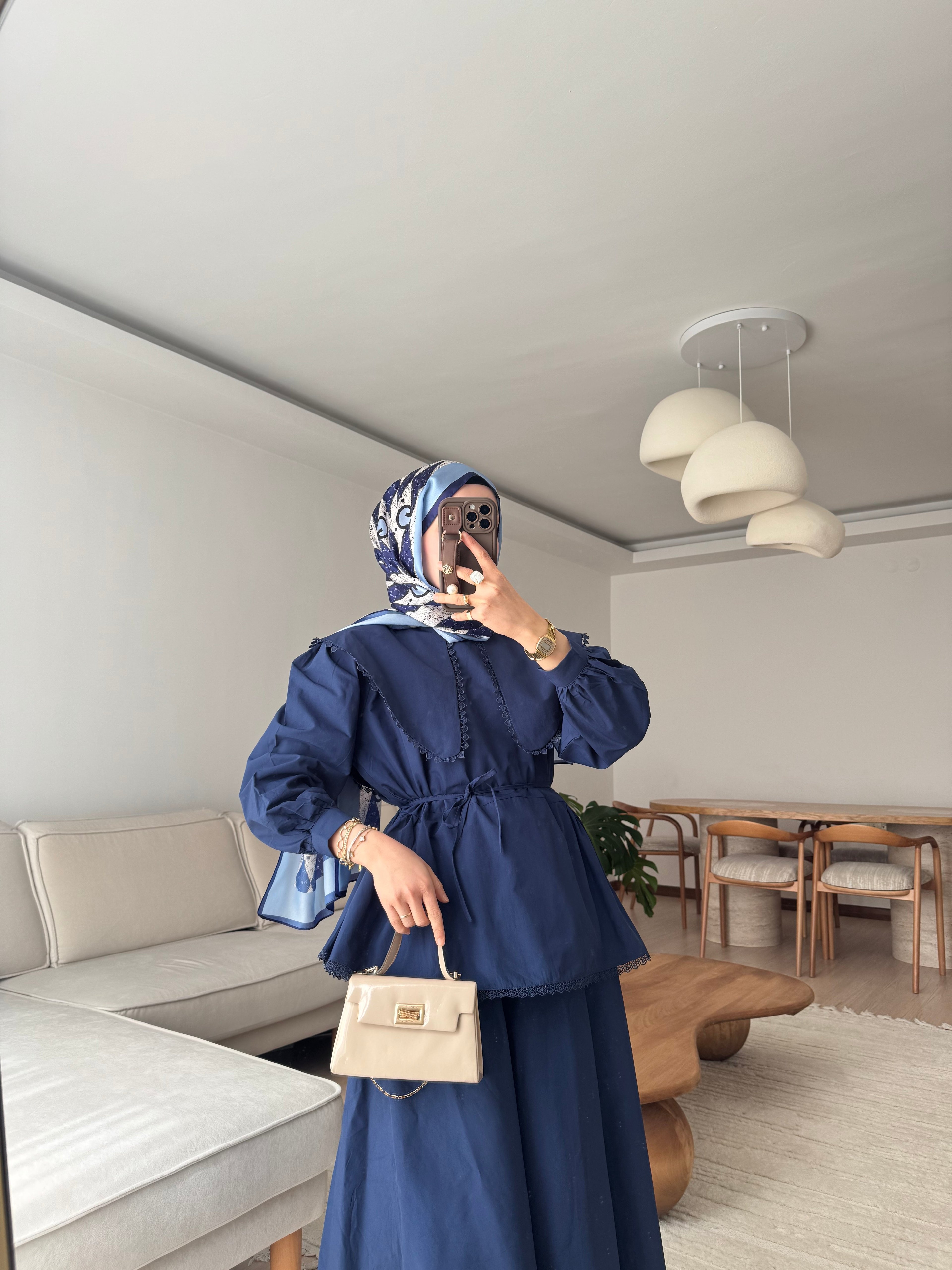 Yaka Detaylı Etekli Takım