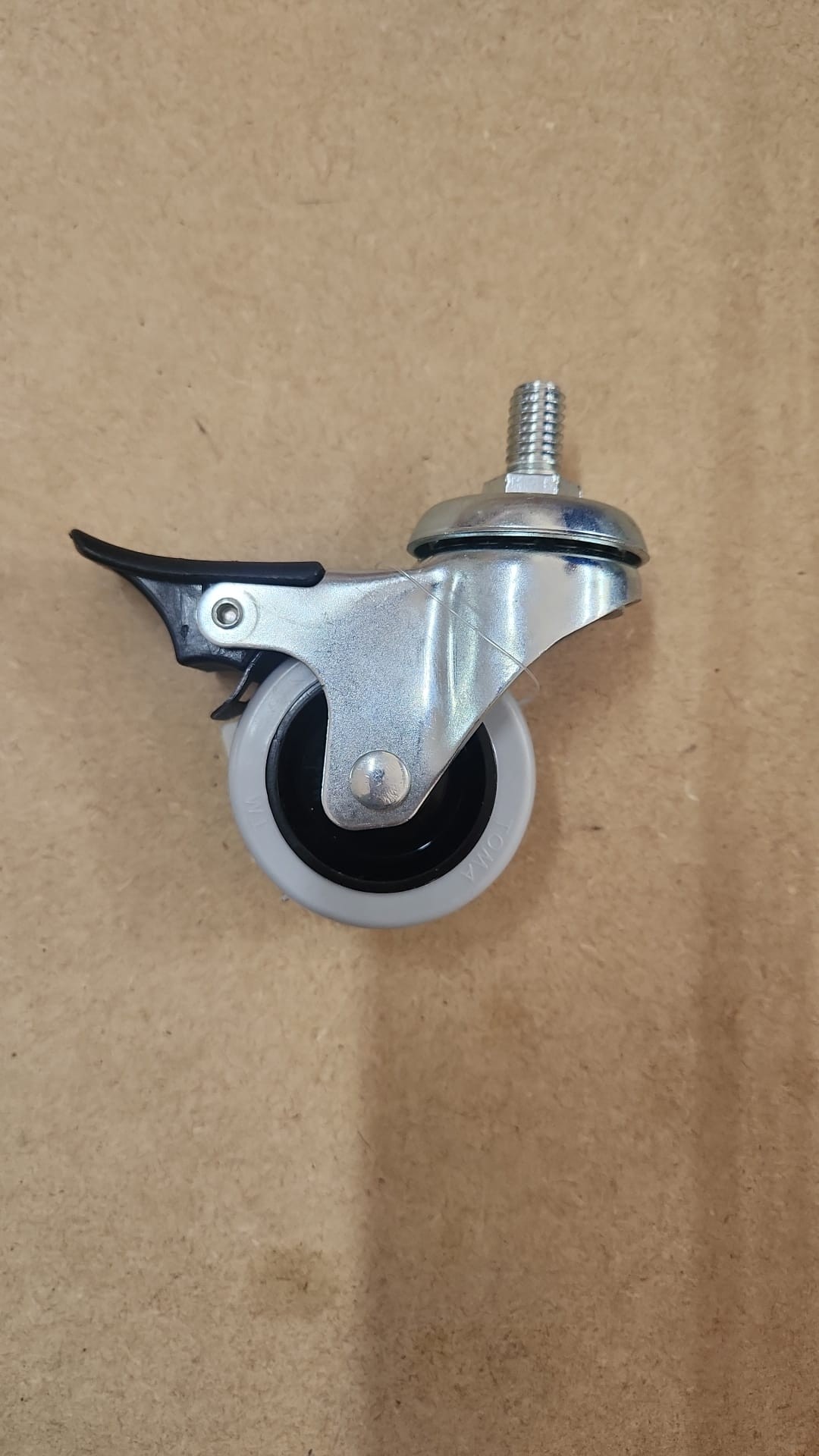 50LİK CİVATALİ FRENLİ TEKERLEK 250422
