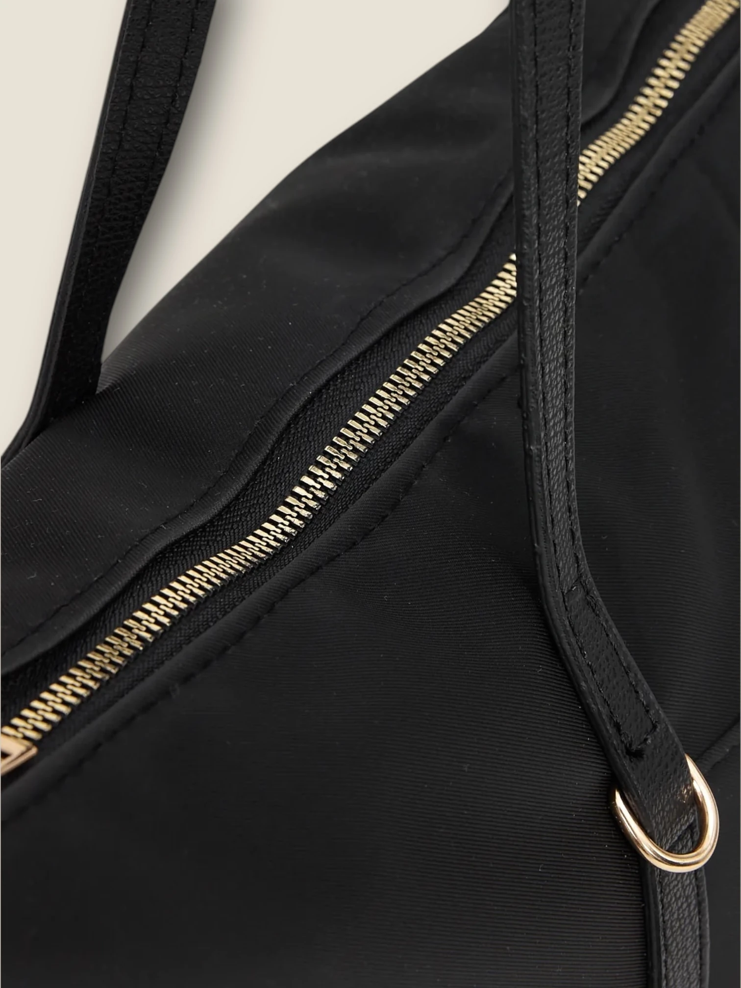 Cara Kadın Çantası