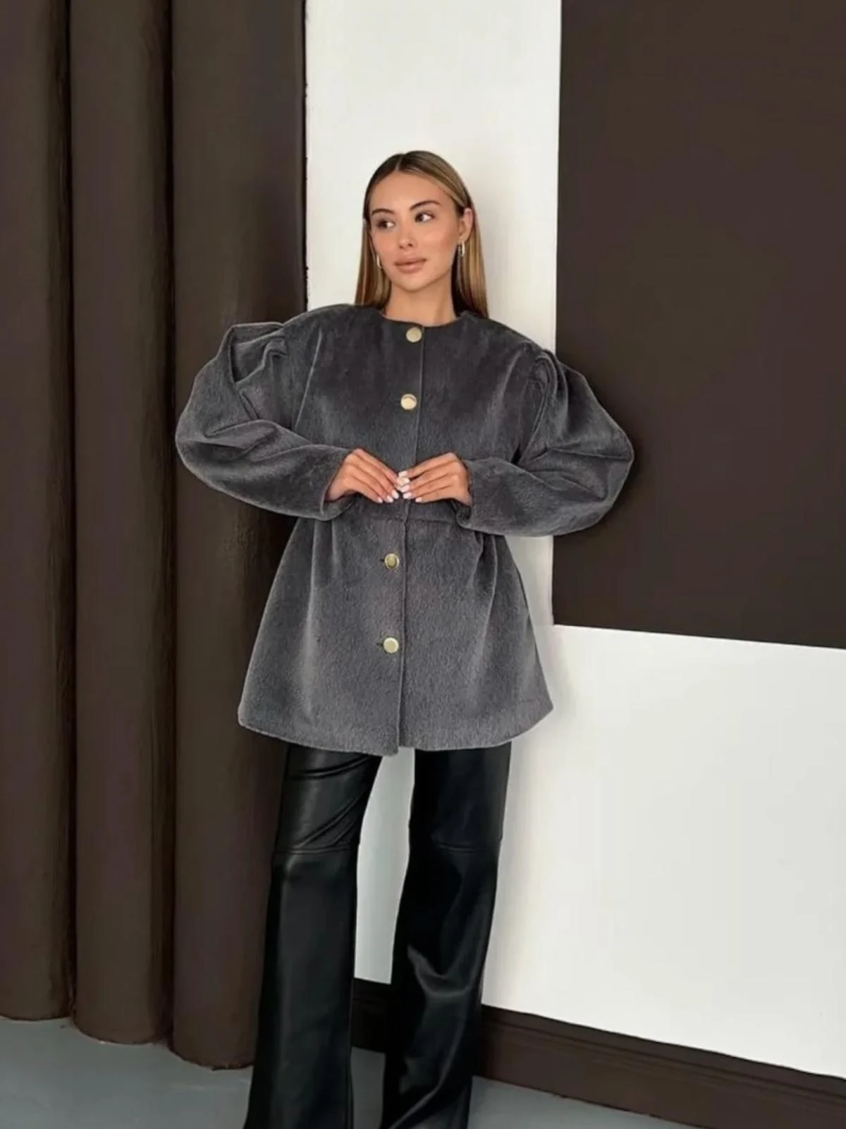 Beli Lastikli Düğmeli Kürk Ceket Gri Blan