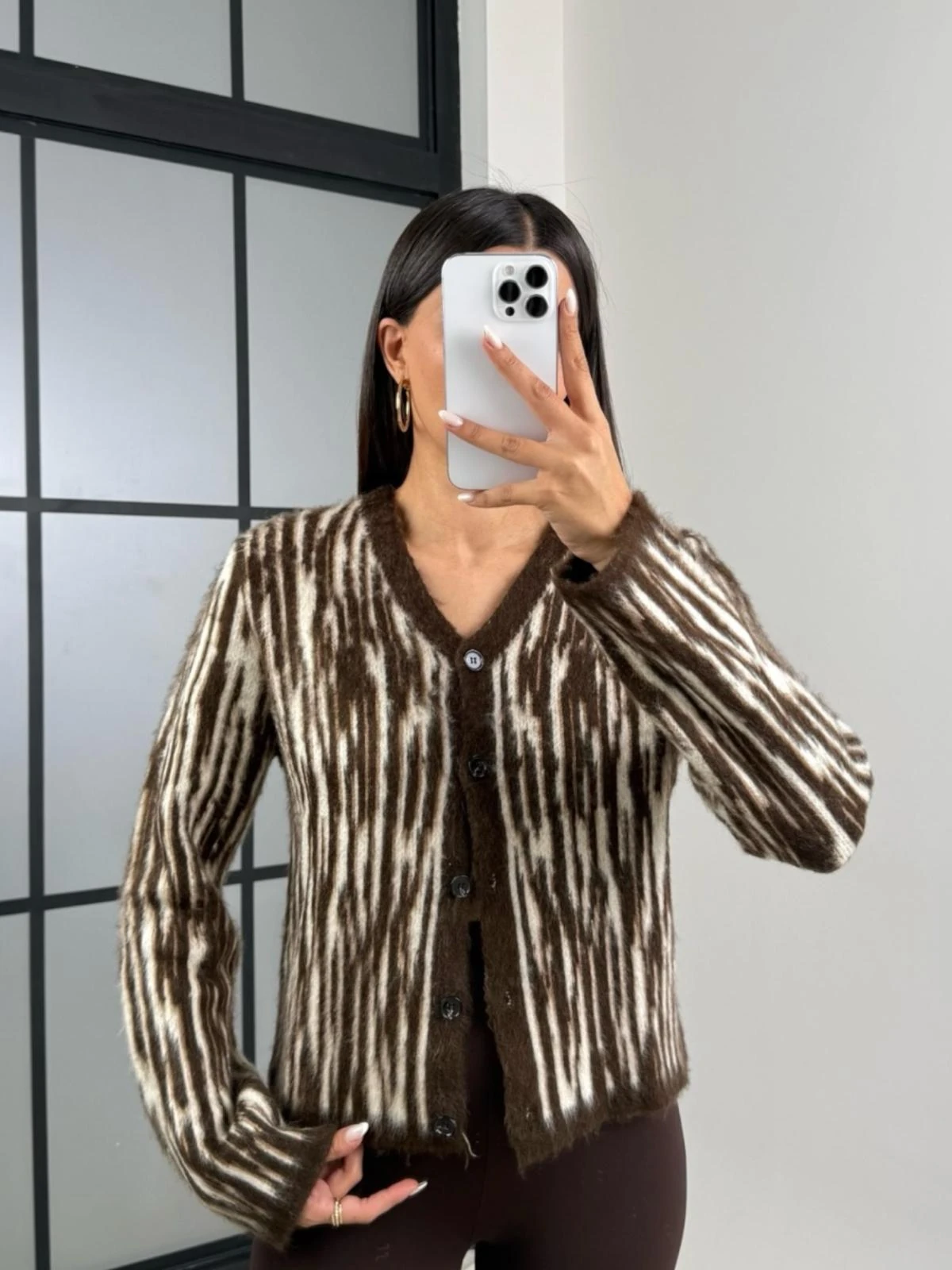 Zebra Desenli Düğmeli Triko Hırka Kahve Any