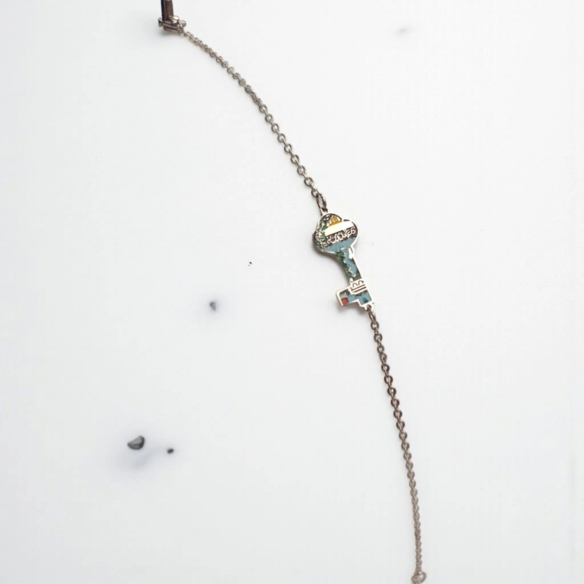 Filistin Temalı Anahtar Figürlü Bileklik – Özel Tasarım Anlamlı Takı