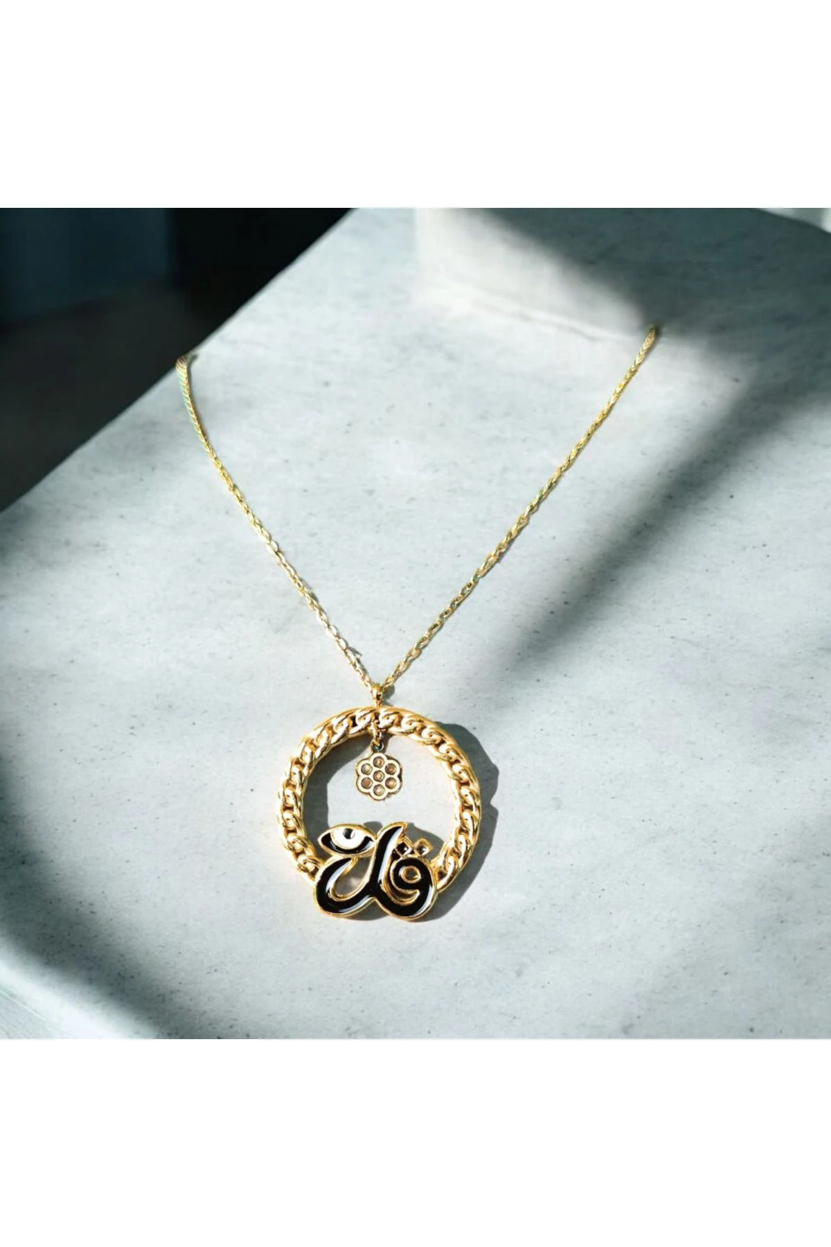 Kul yazılı Arapça Özel Tasarım Kolye