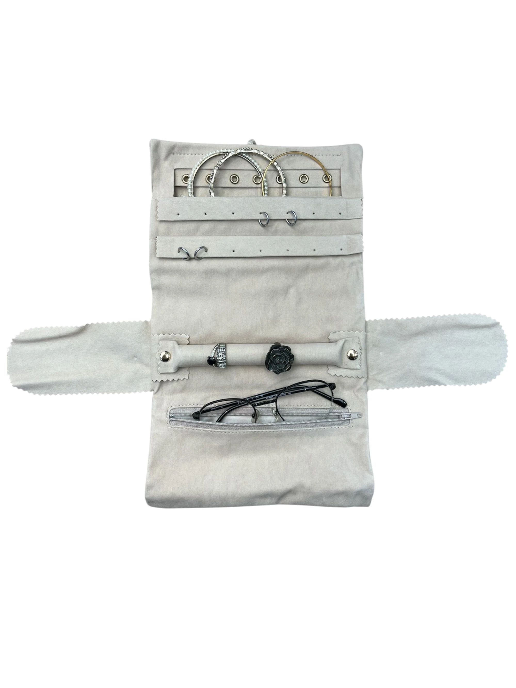 Kadife Takı ve Mücevher Seyahat Rulo Düzenleyicisi – Krem 35x20 cm