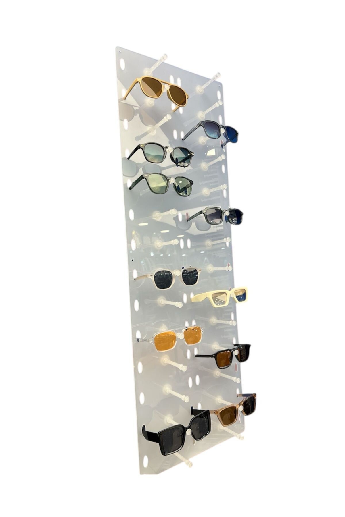 Duvara Monte Gözlük Standı 28'li Pleksi Glass | 99x33 cm Gözlük Teşhir Standı