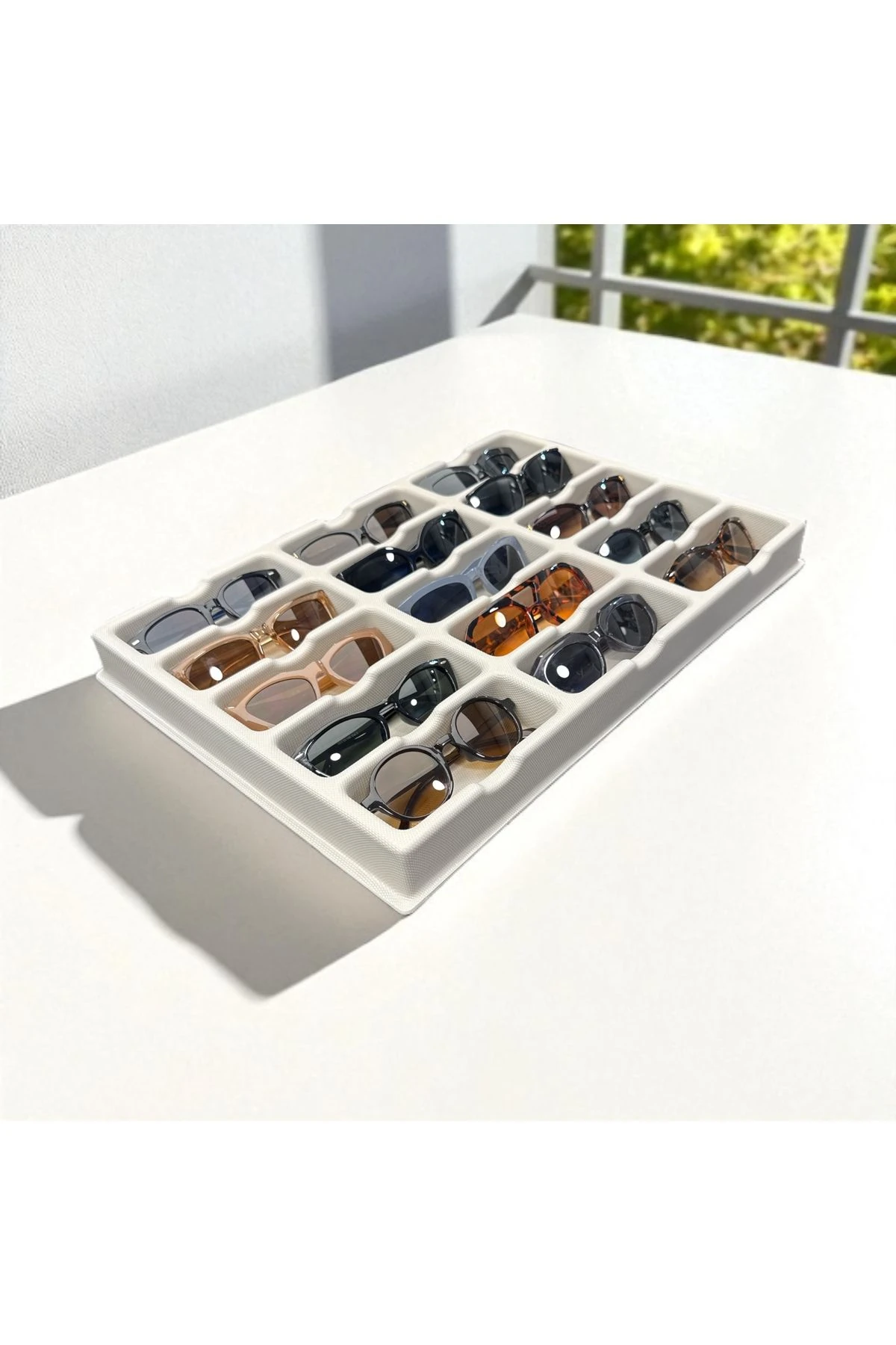 Gözlük Düzenleyici ve Teşhir Tablası Krem Rengi 15 Bölmeli Gözlük Standı Çekmece içi Gözlük Bölmesi