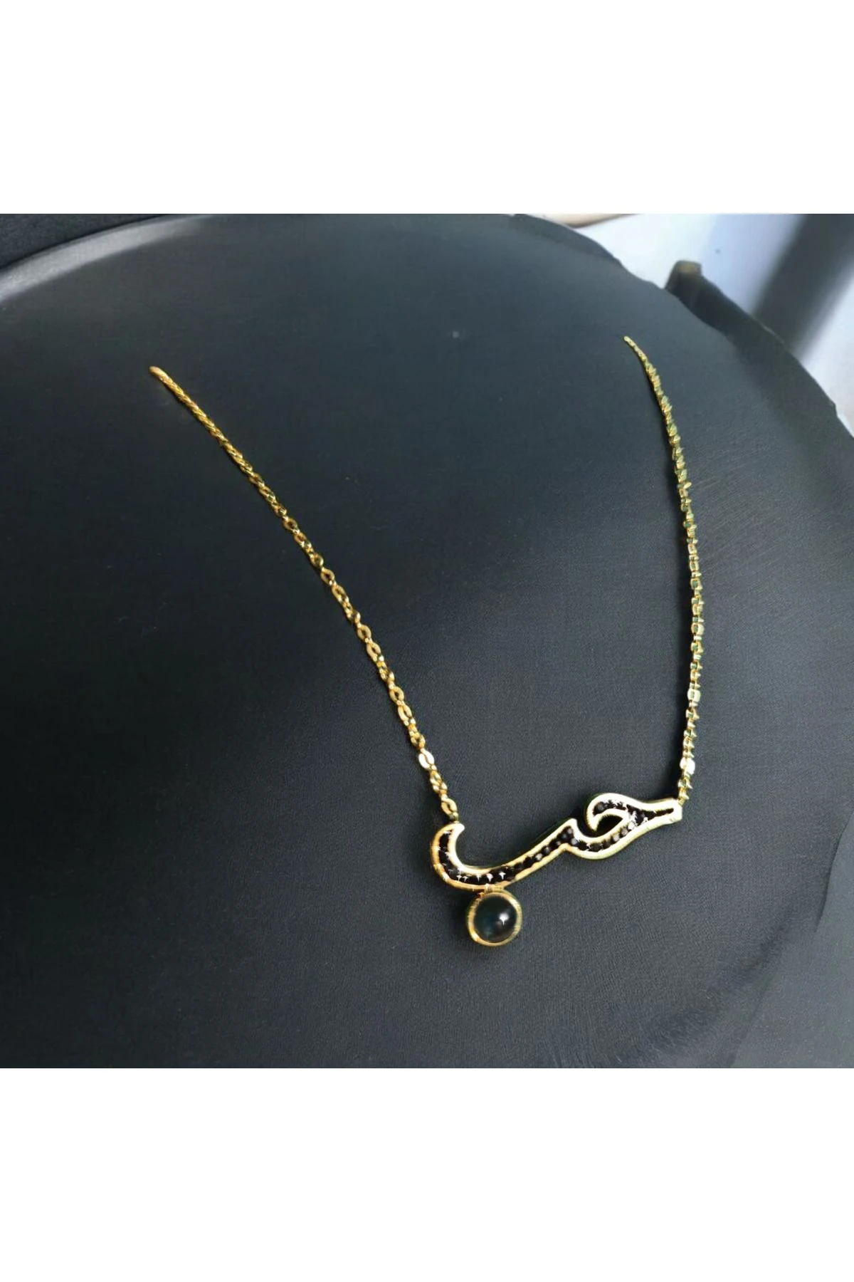 Sevgili Kolyesi Özel Tasarım Habip Yazılı Siyah Taşlı Arapça Kolye