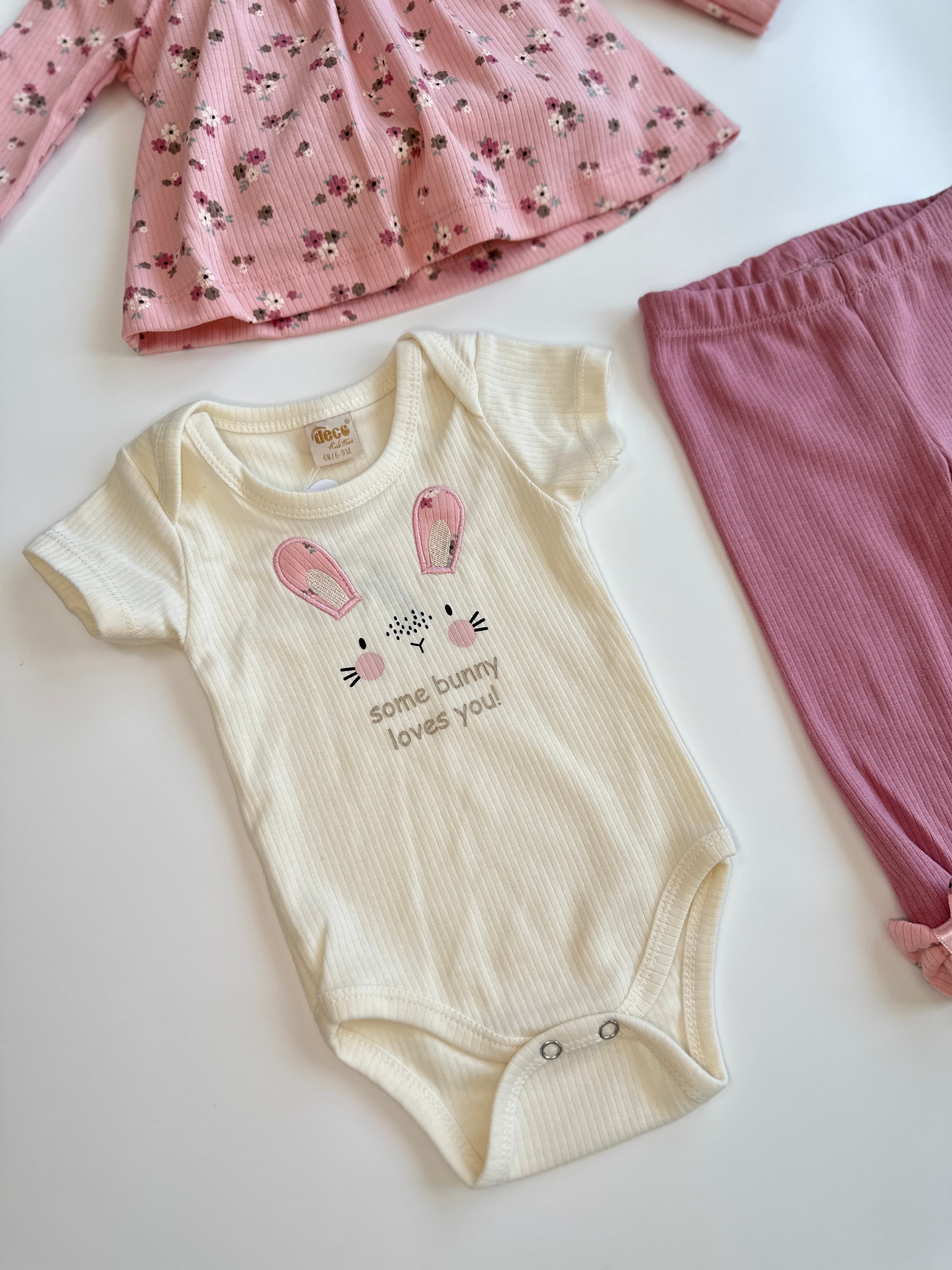 Minik Çiçek Desenli 3'lü Pembe Kız Bebek Zıbınlı Takım