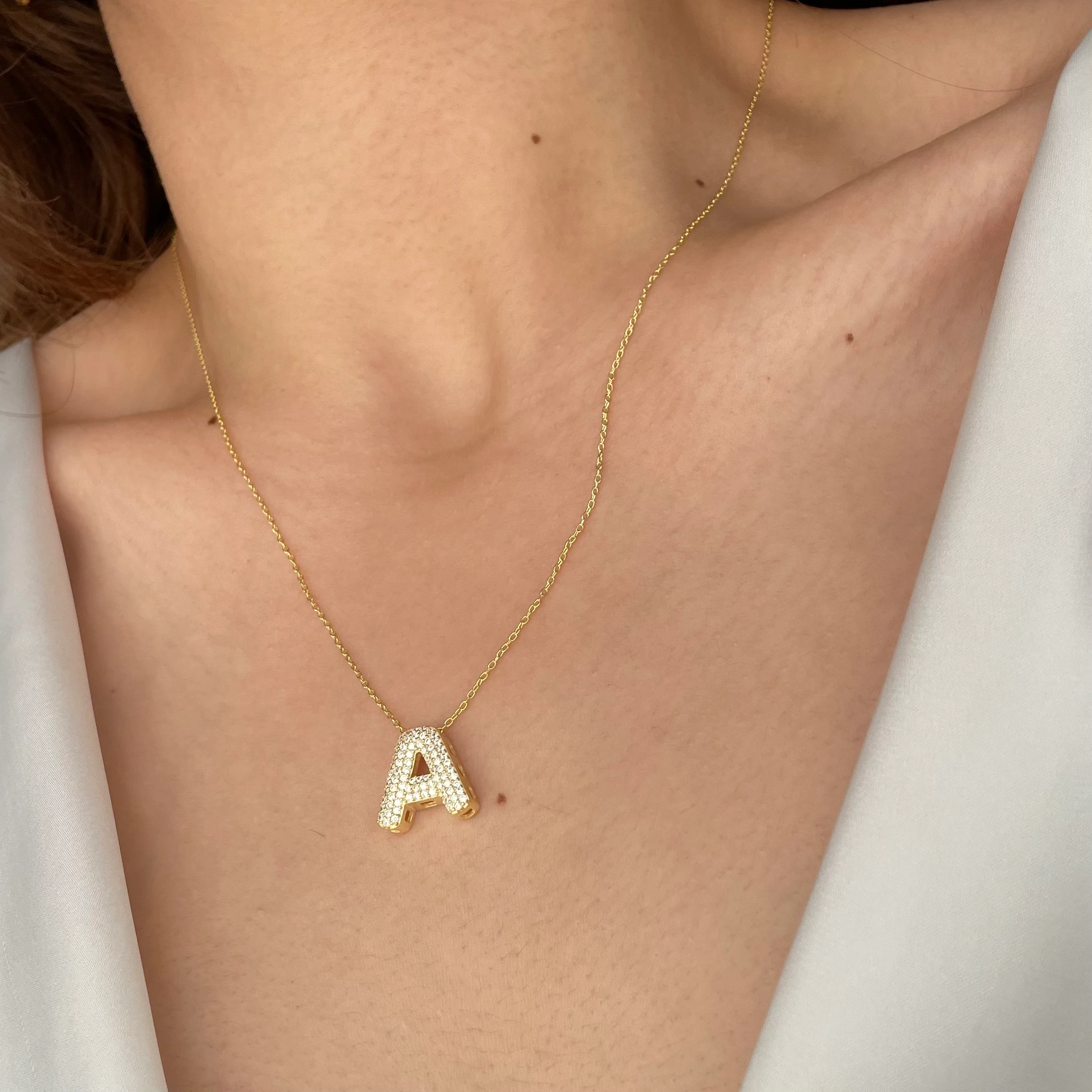 Büyük Taşlı Harf Kolye