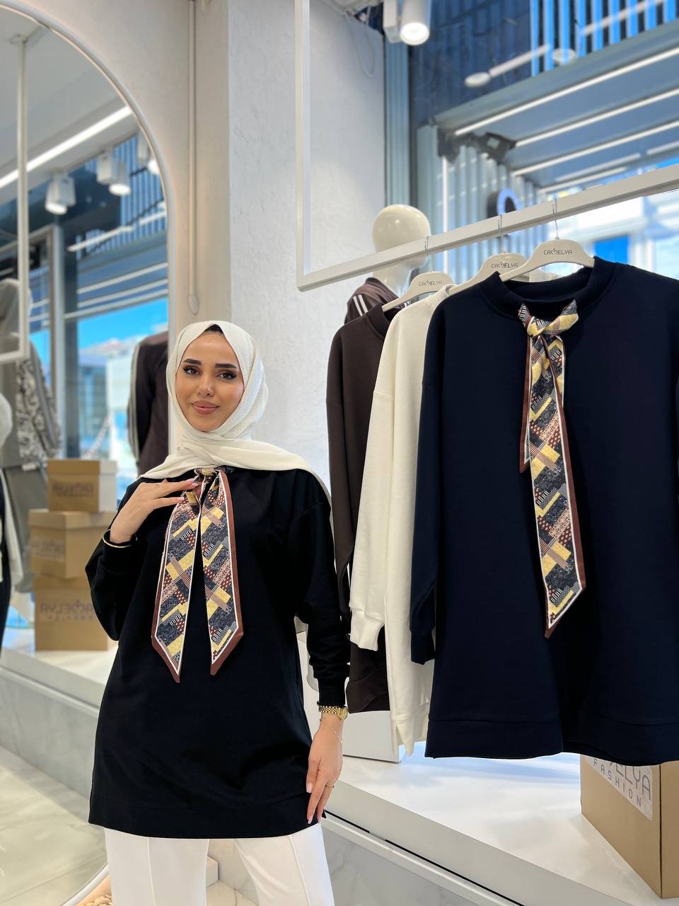 Dökmeli Tok Formlu Fular Detaylı Uzun Tunik