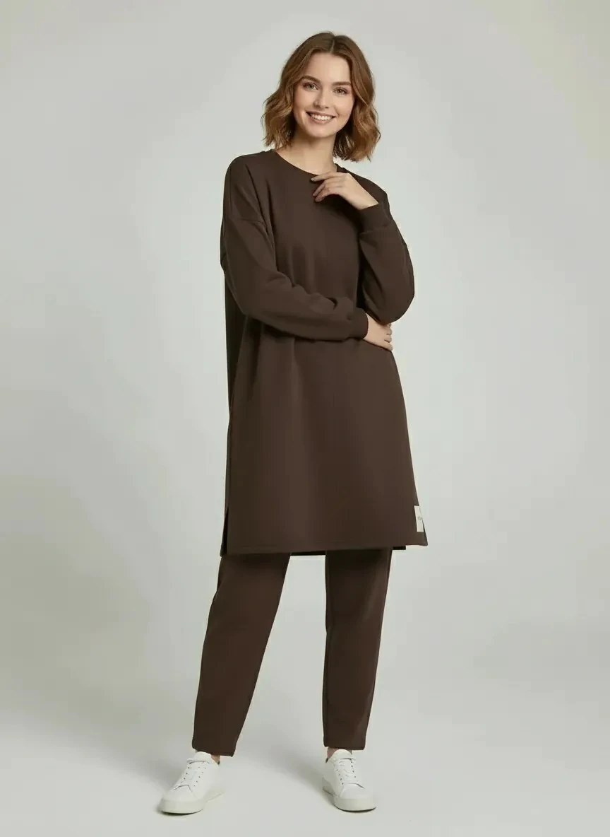 Akıcı Formlu Modern Kesim Yan Detaylı Uzun Tunik - Acı Kahve