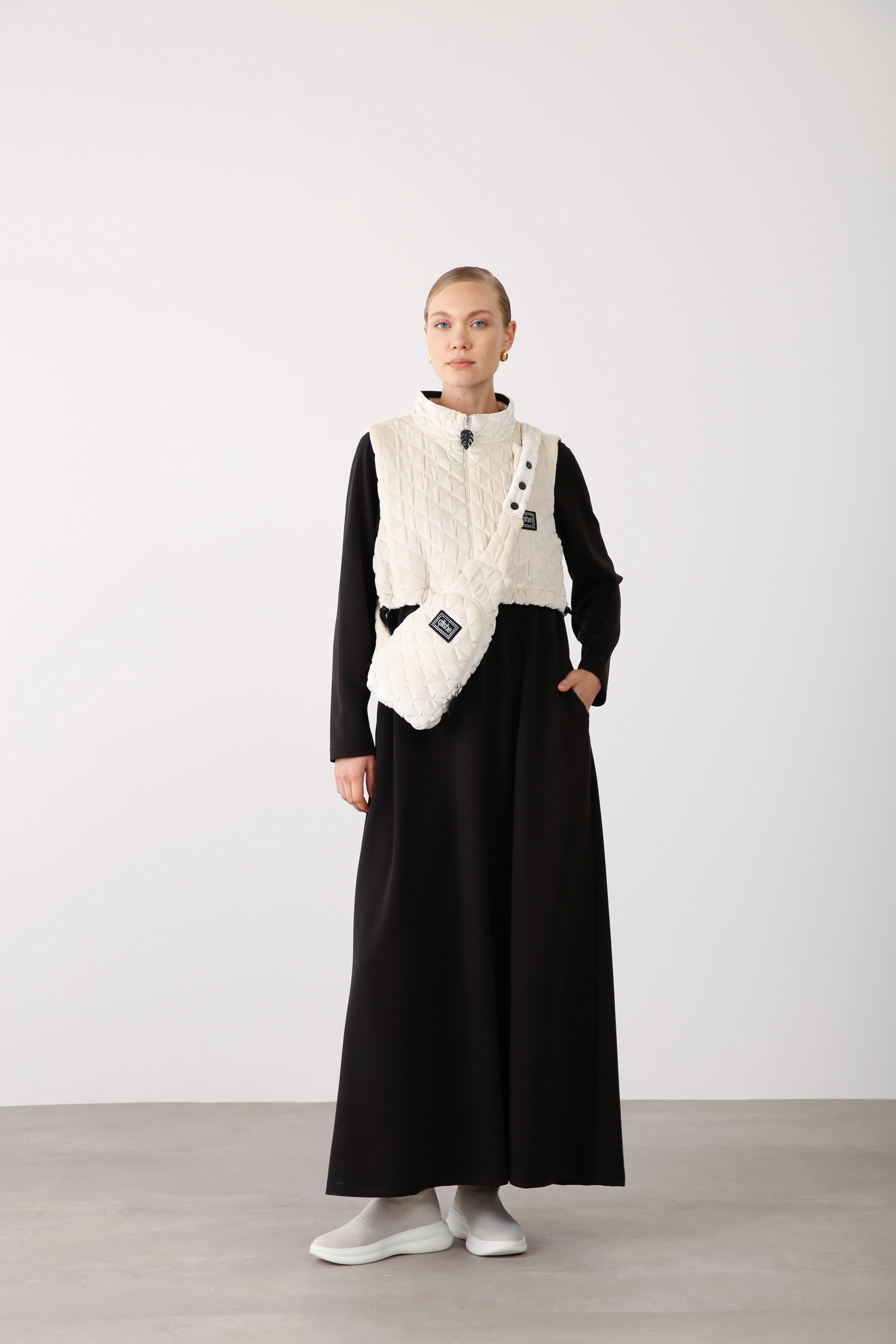 Kapitone Kadife Yelekli Uzun Elbise İkili Takım