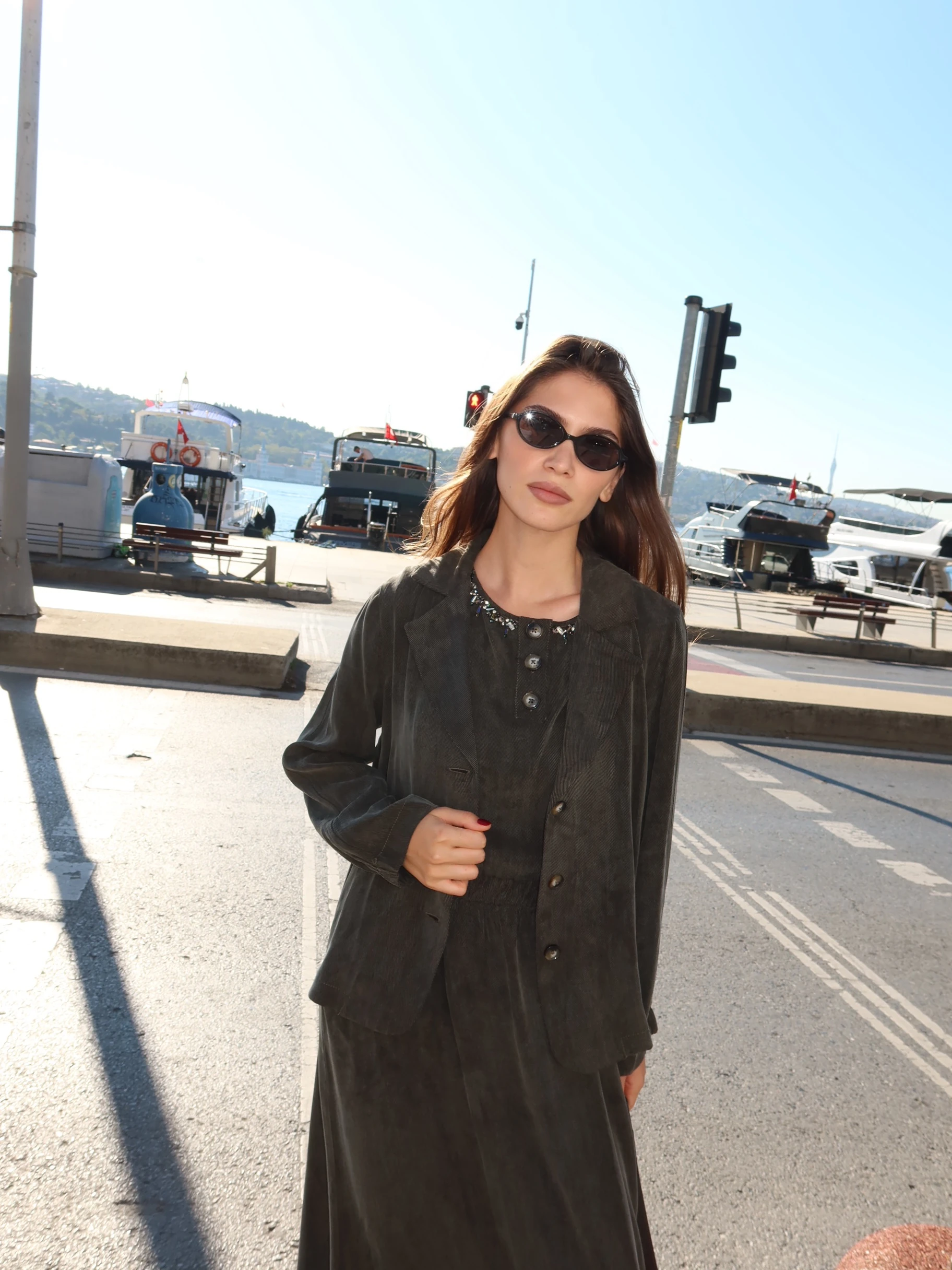 Cupra Dokulu Taş Yaka Detaylı Ceketli Üçlü Etek Takım